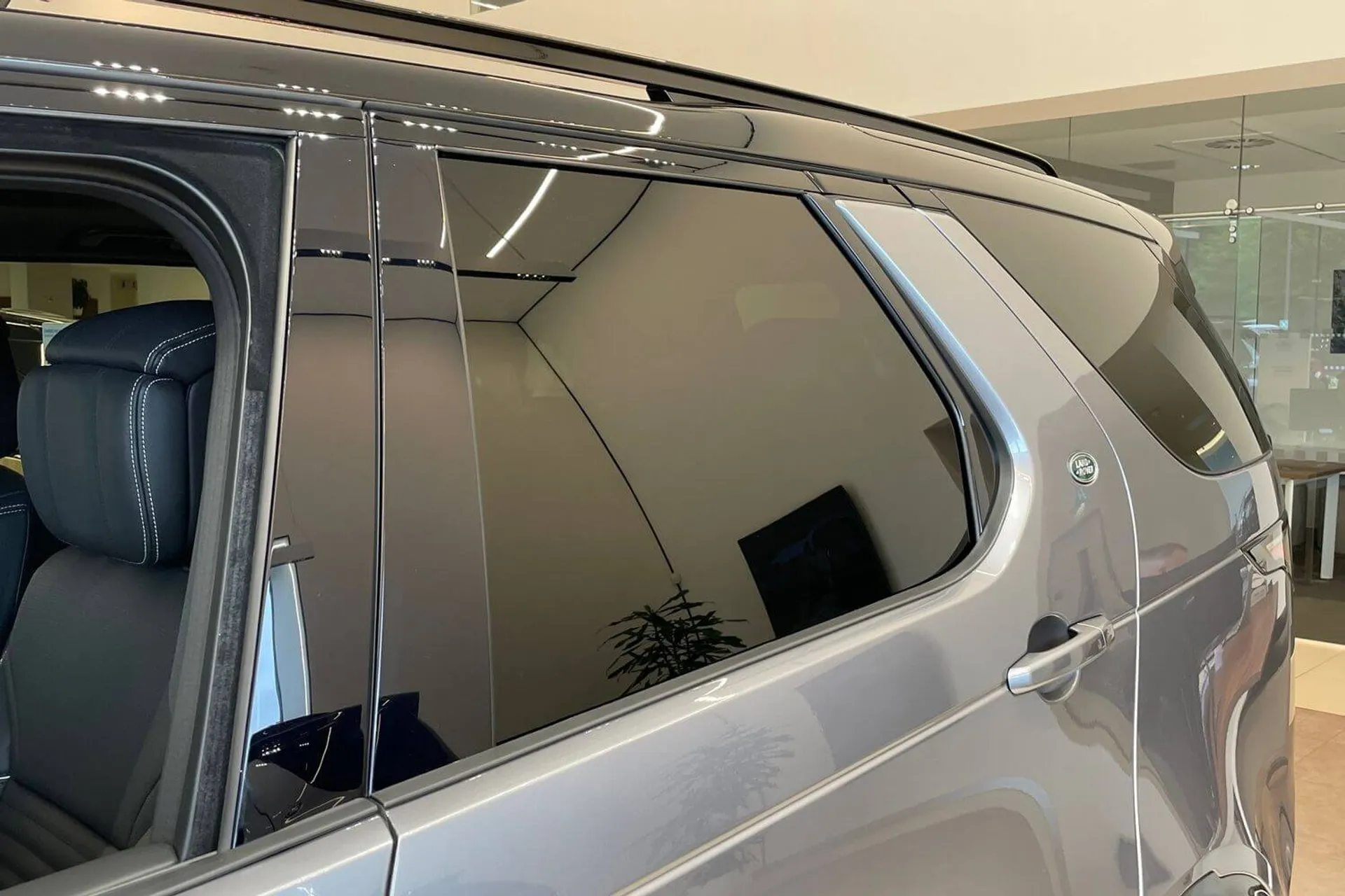 LAND ROVER DISCOVERY thumbnail image number 18