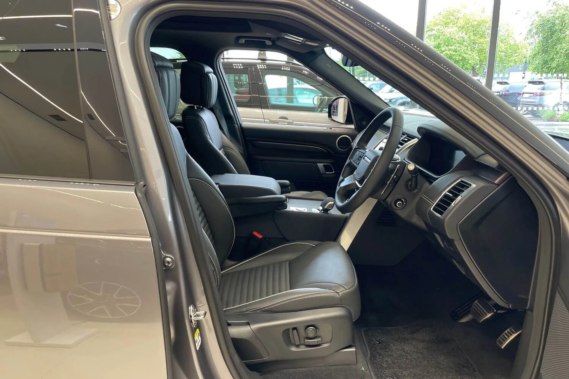 LAND ROVER DISCOVERY thumbnail image number 29