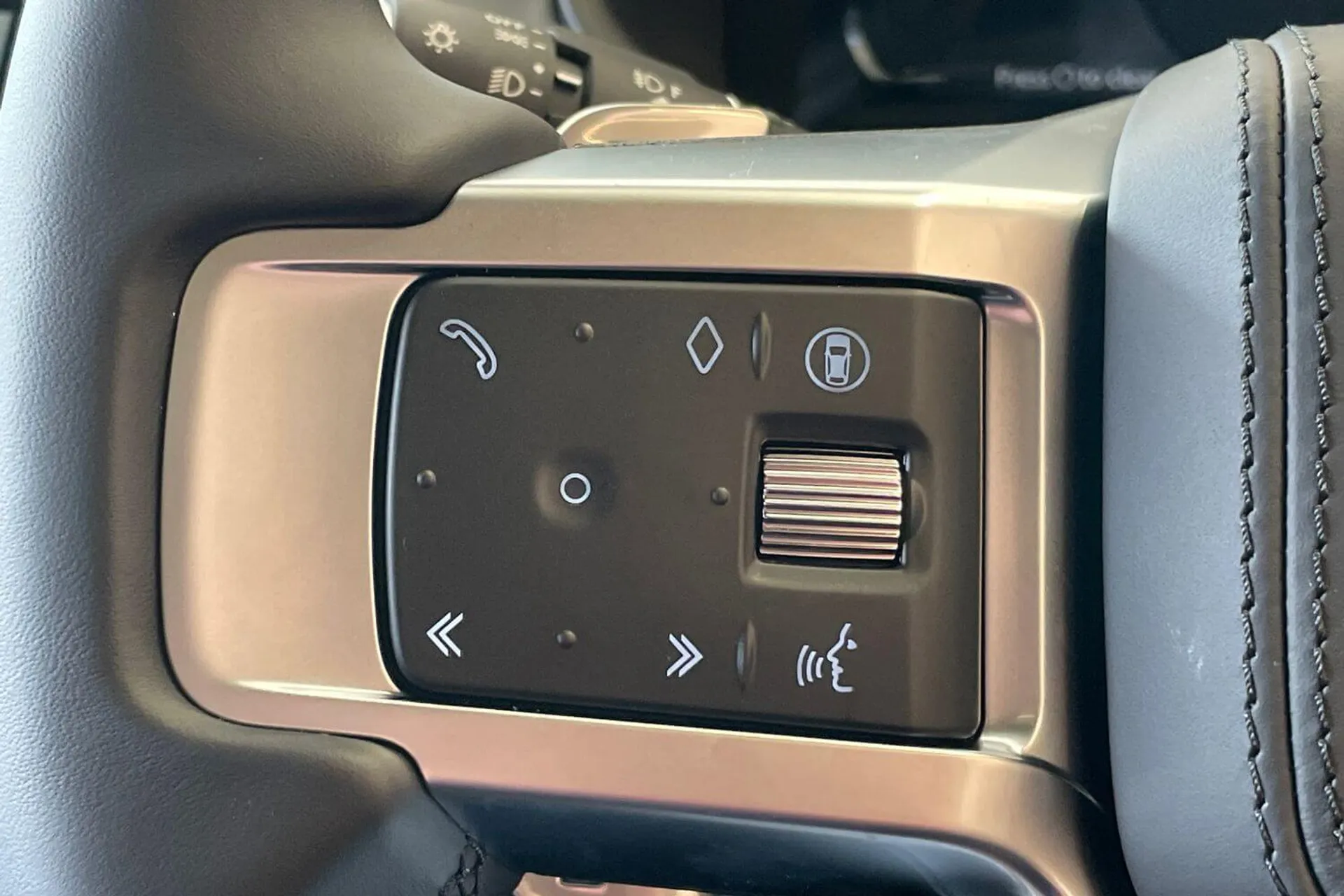 LAND ROVER DISCOVERY thumbnail image number 35