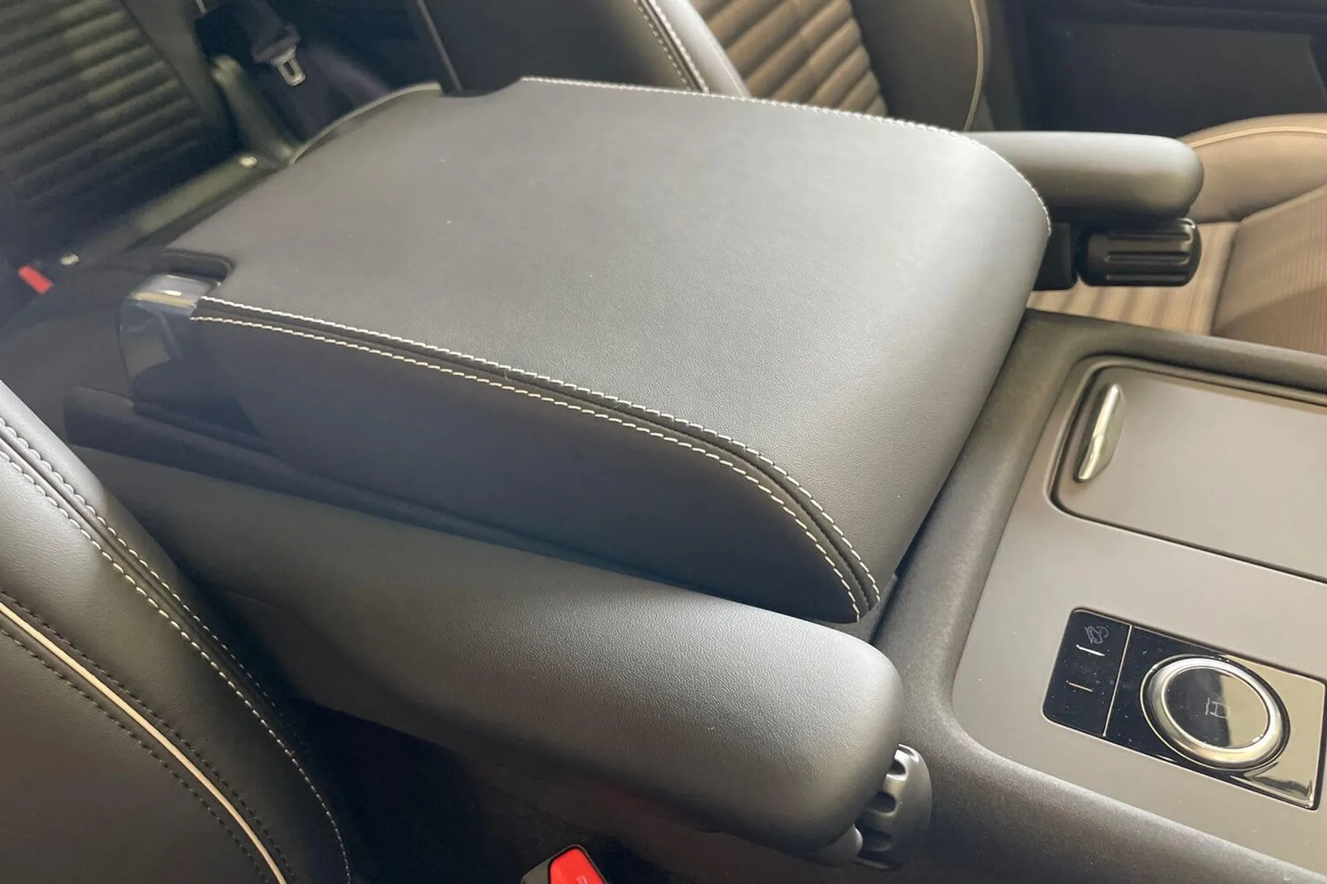 LAND ROVER DISCOVERY thumbnail image number 42