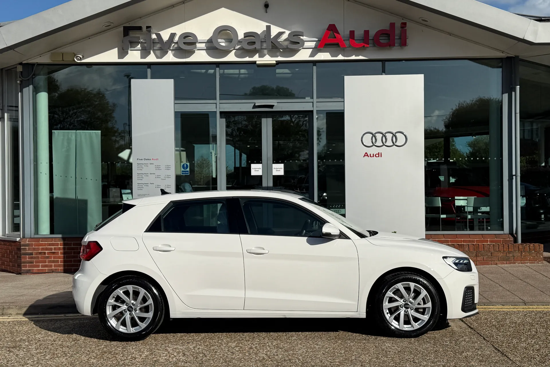 Audi A1 thumbnail image number 2