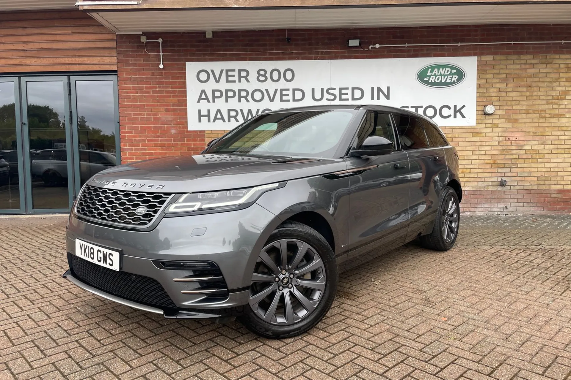 LAND ROVER RANGE ROVER VELAR thumbnail image number 14