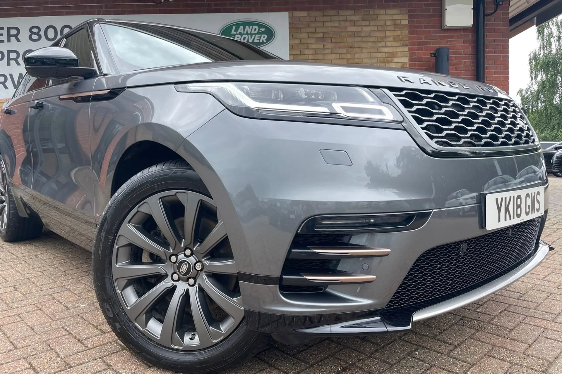 LAND ROVER RANGE ROVER VELAR thumbnail image number 21