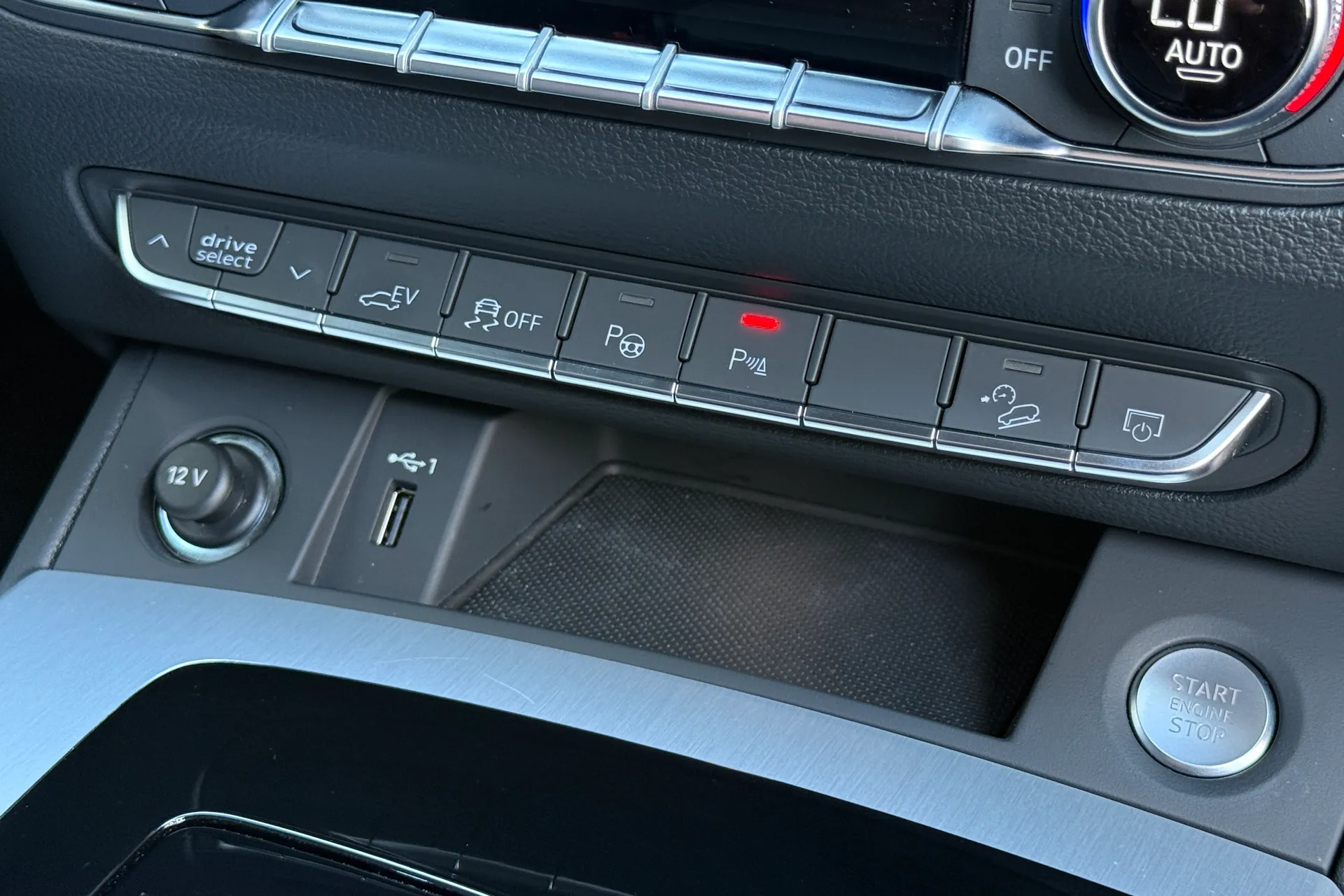 Audi Q5 thumbnail image number 22