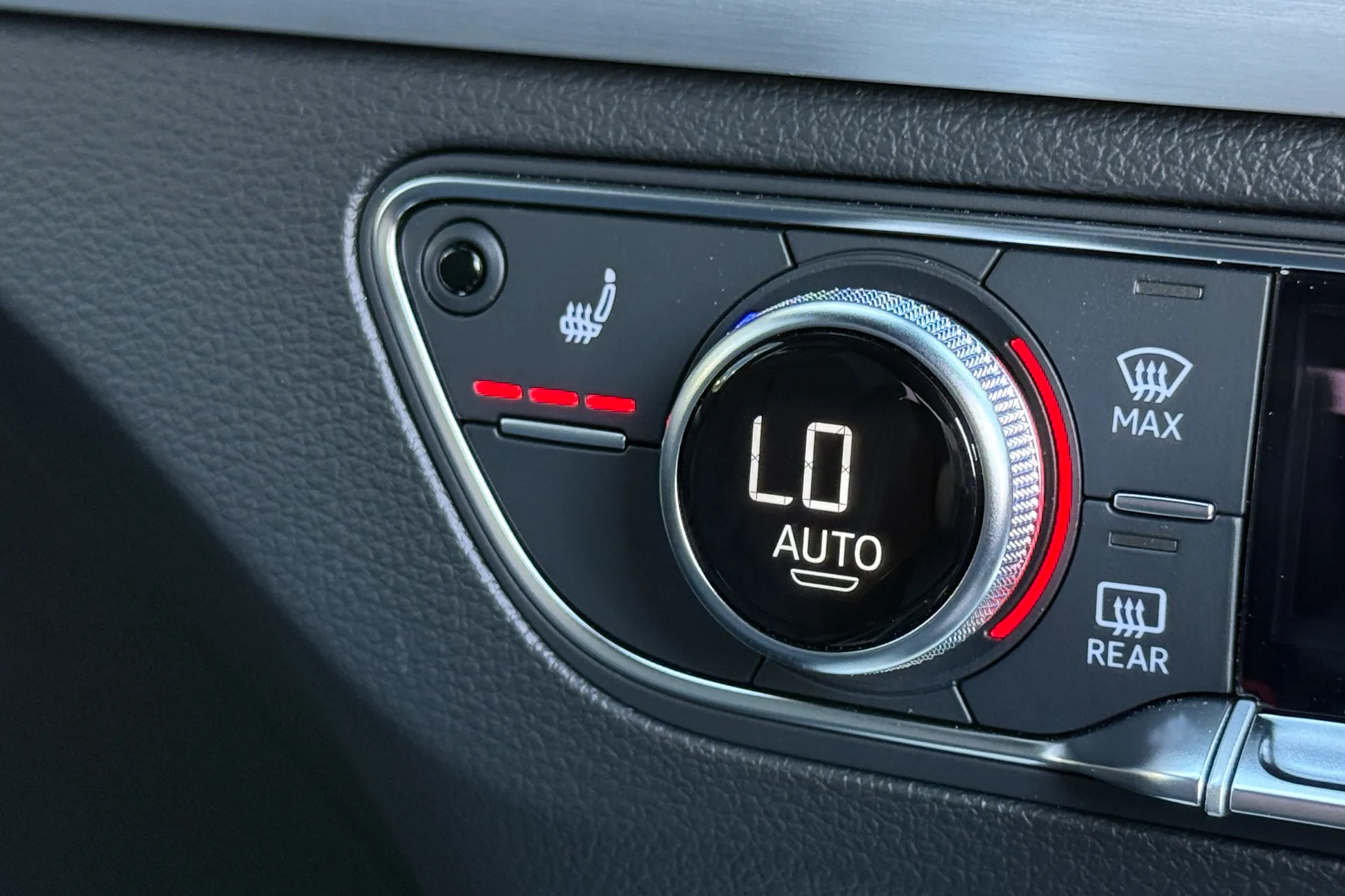Audi Q5 thumbnail image number 34