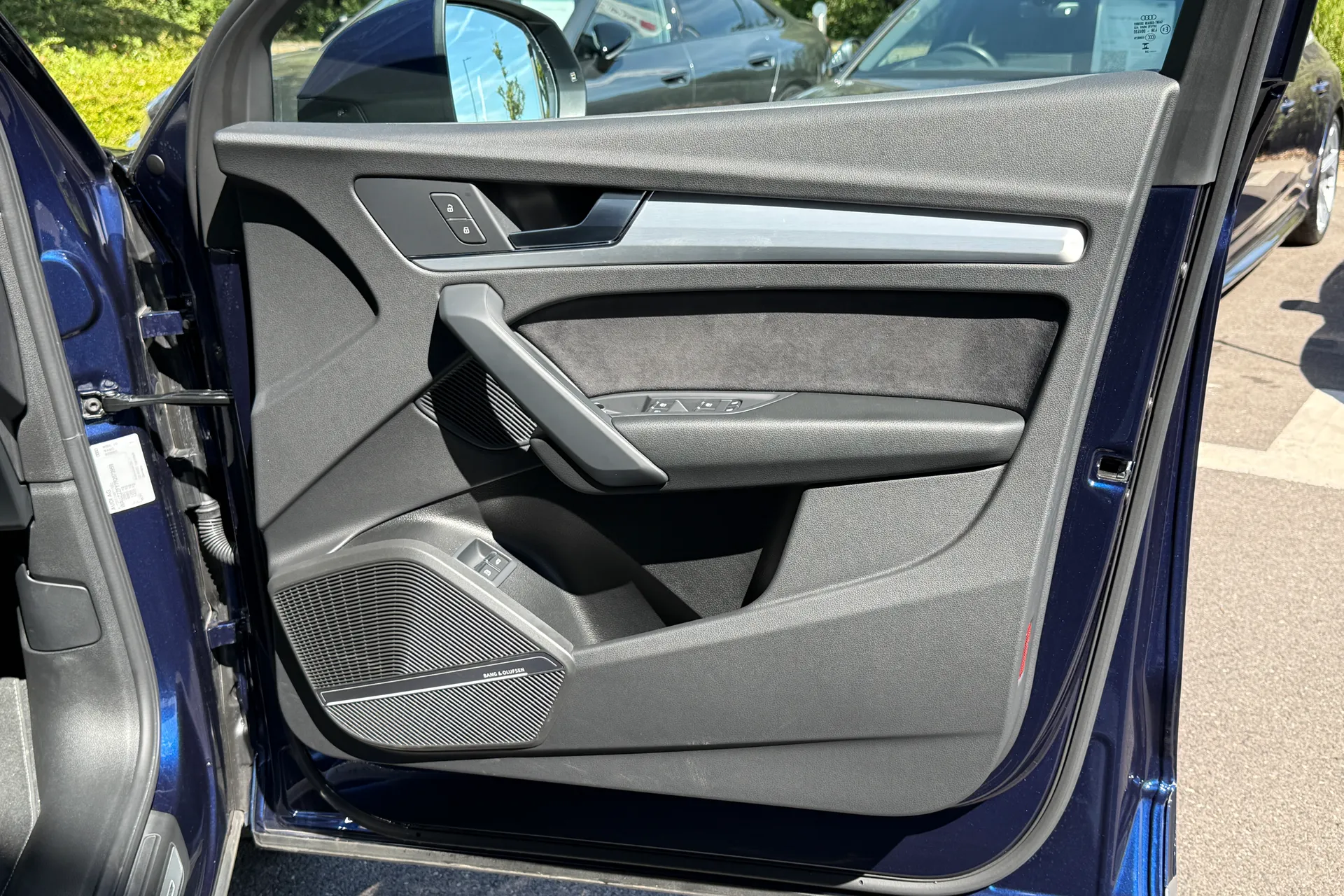 Audi Q5 thumbnail image number 37