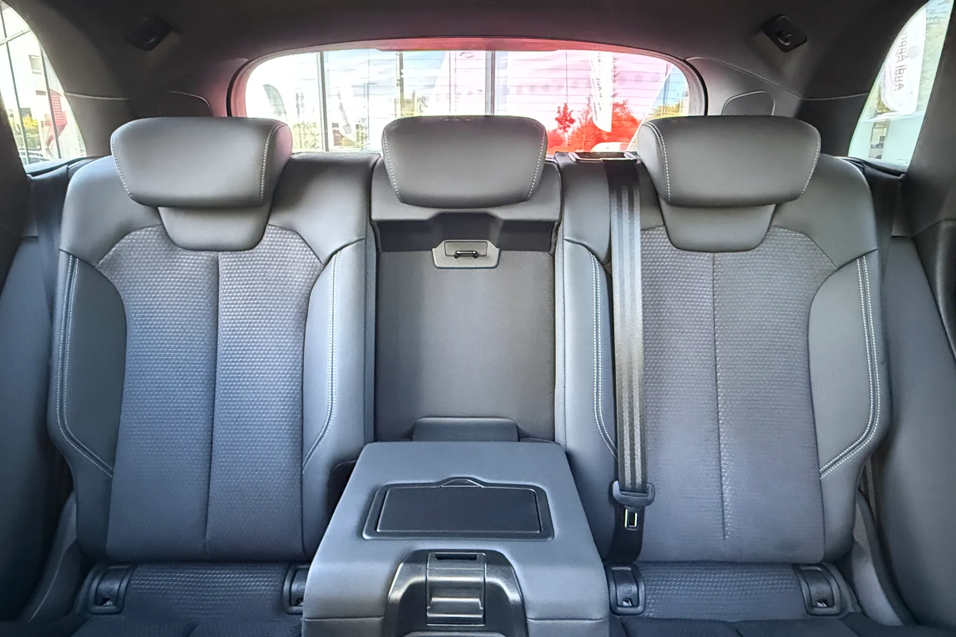 Audi Q5 thumbnail image number 45