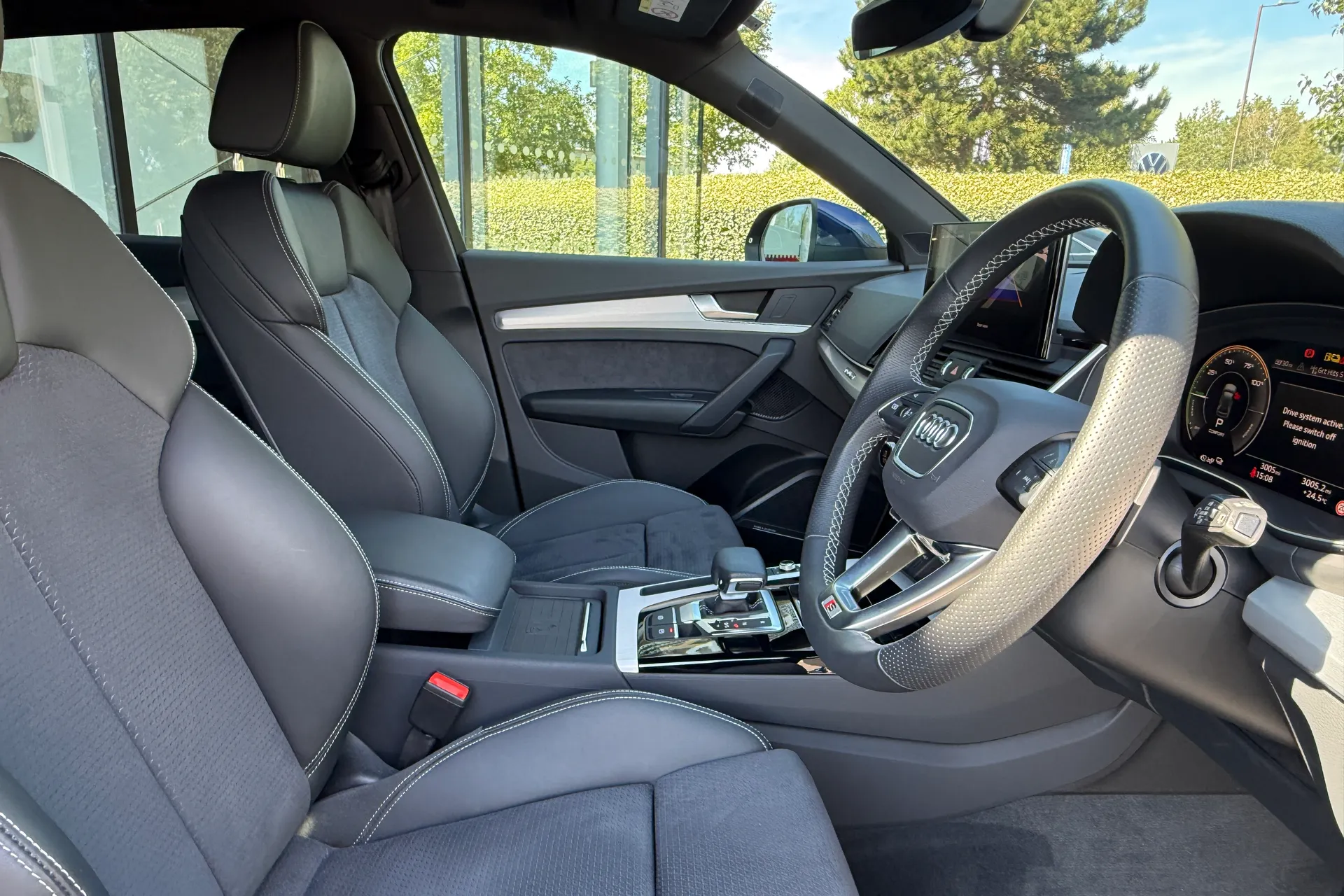 Audi Q5 thumbnail image number 31