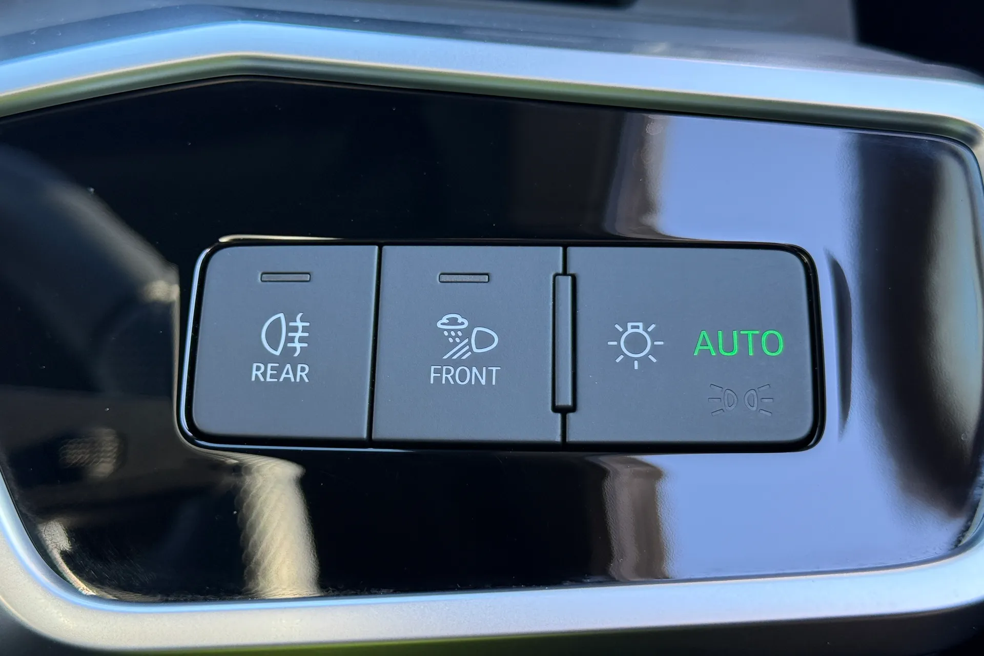 Audi A6 thumbnail image number 29