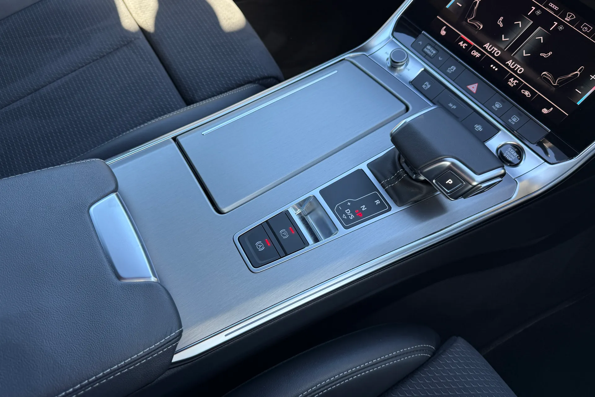 Audi A6 thumbnail image number 49