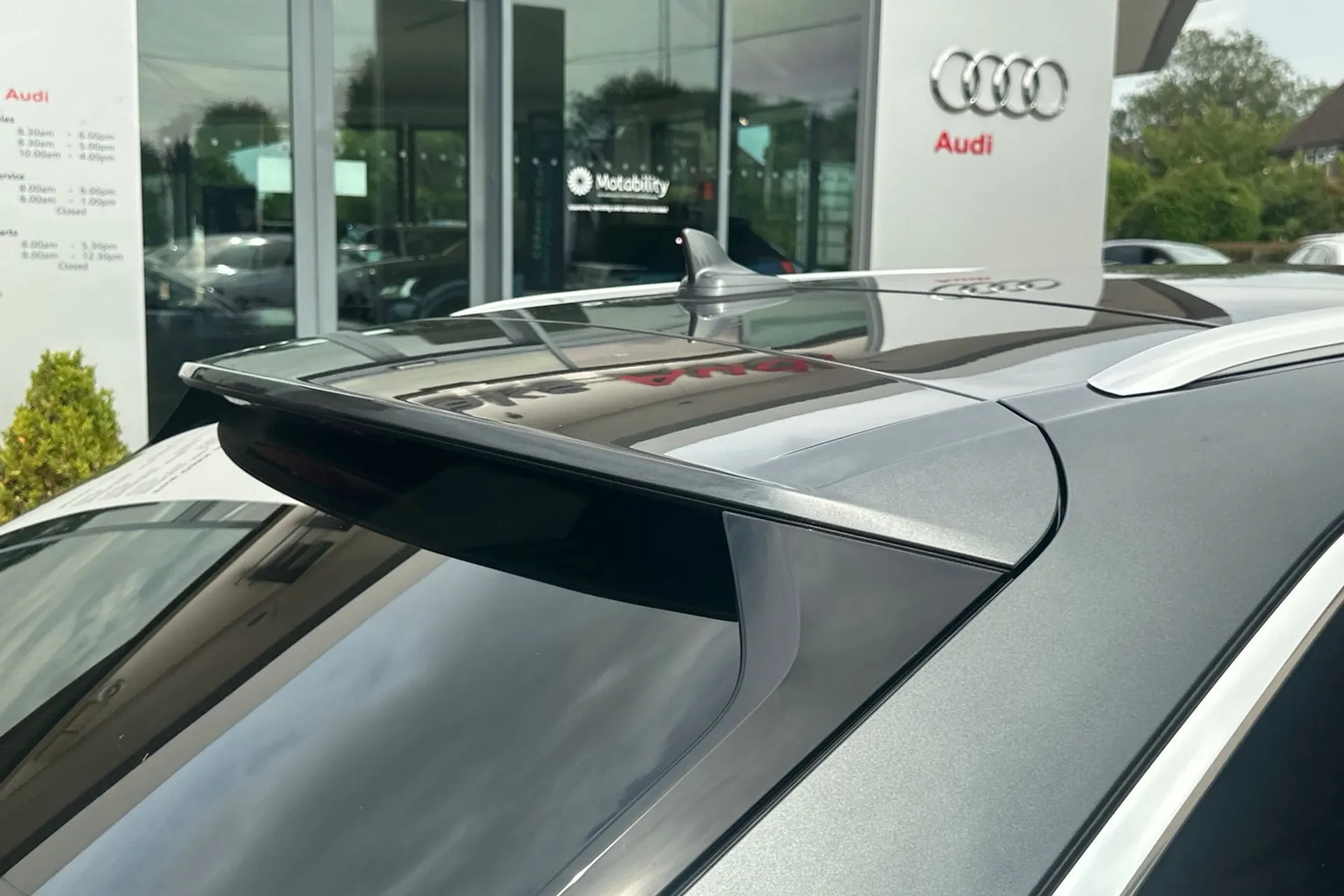 Audi A6 thumbnail image number 20