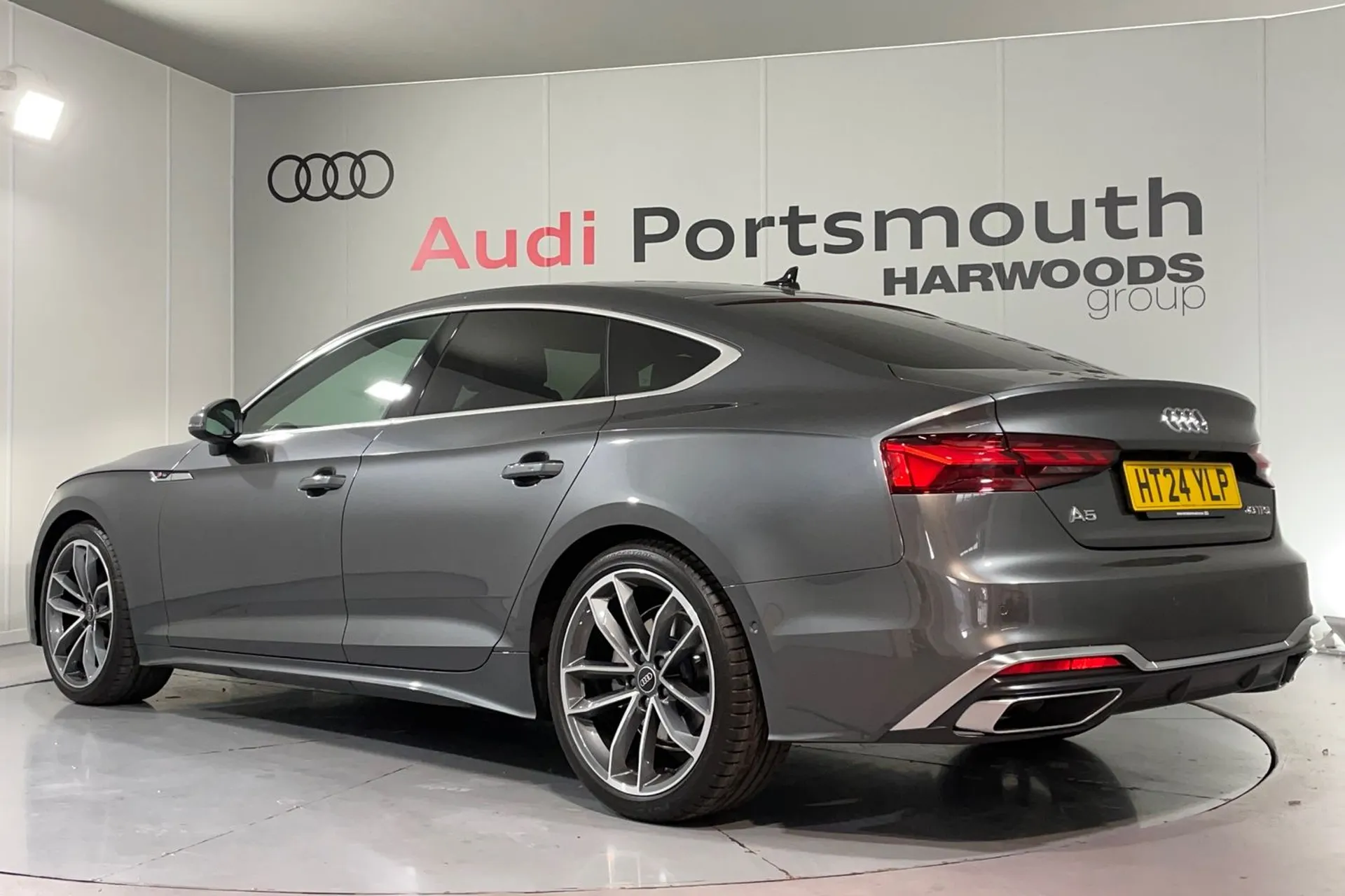 Audi A5 thumbnail image number 9