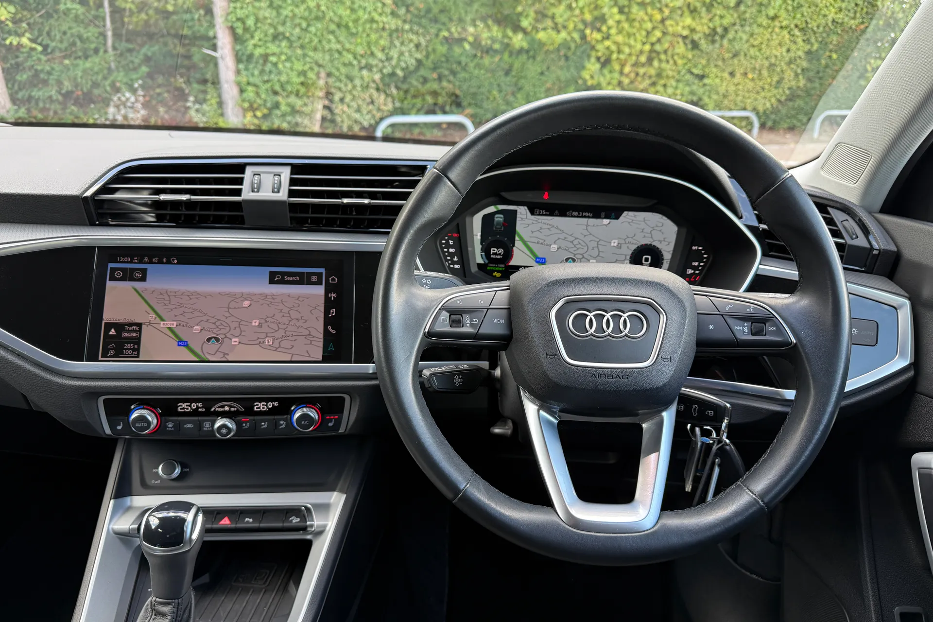 Audi Q3 thumbnail image number 34
