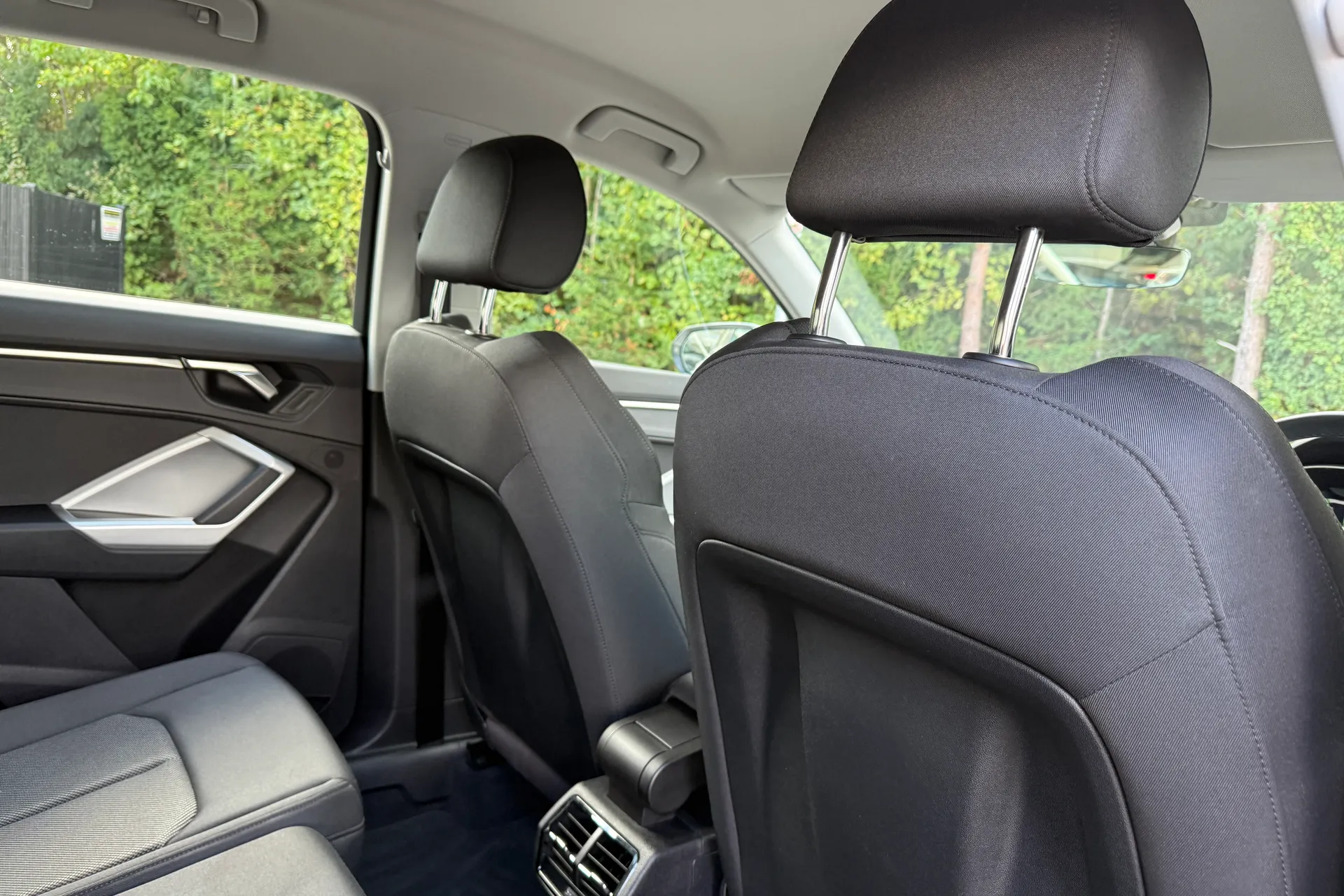 Audi Q3 thumbnail image number 29