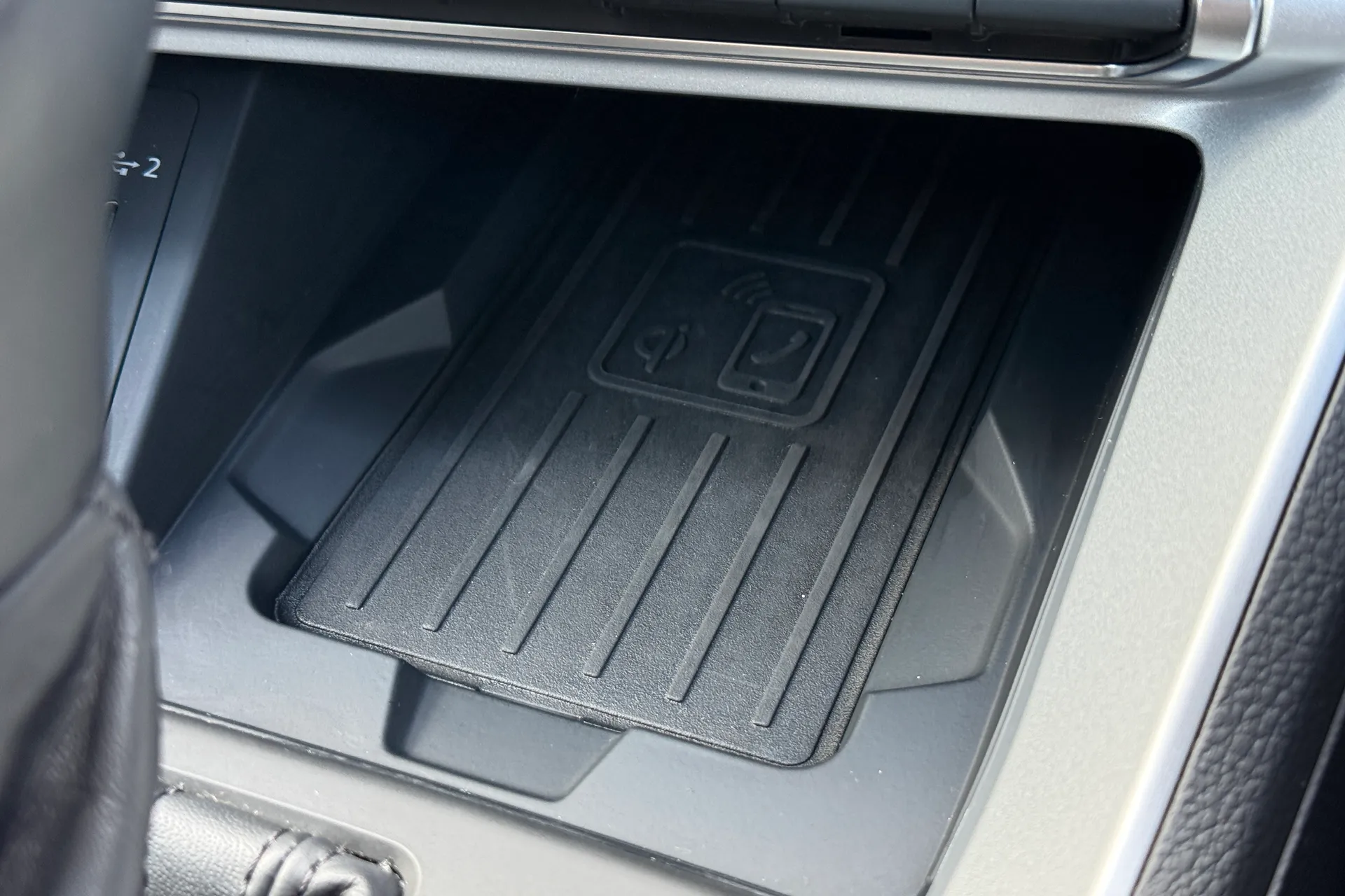 Audi Q3 thumbnail image number 21