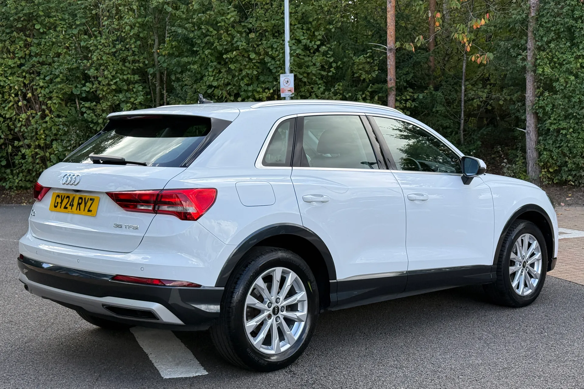 Audi Q3 thumbnail image number 35