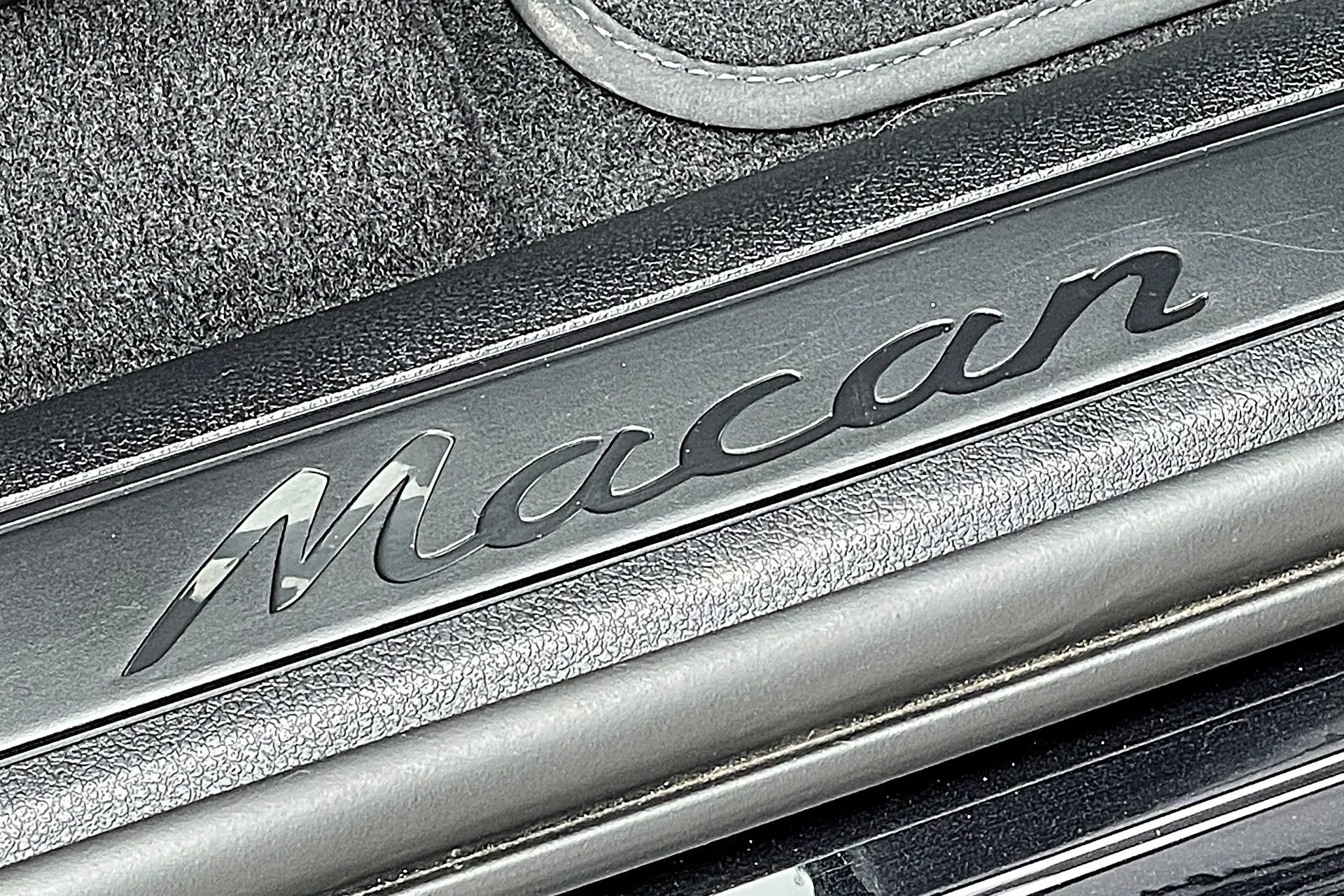 Porsche MACAN thumbnail image number 8