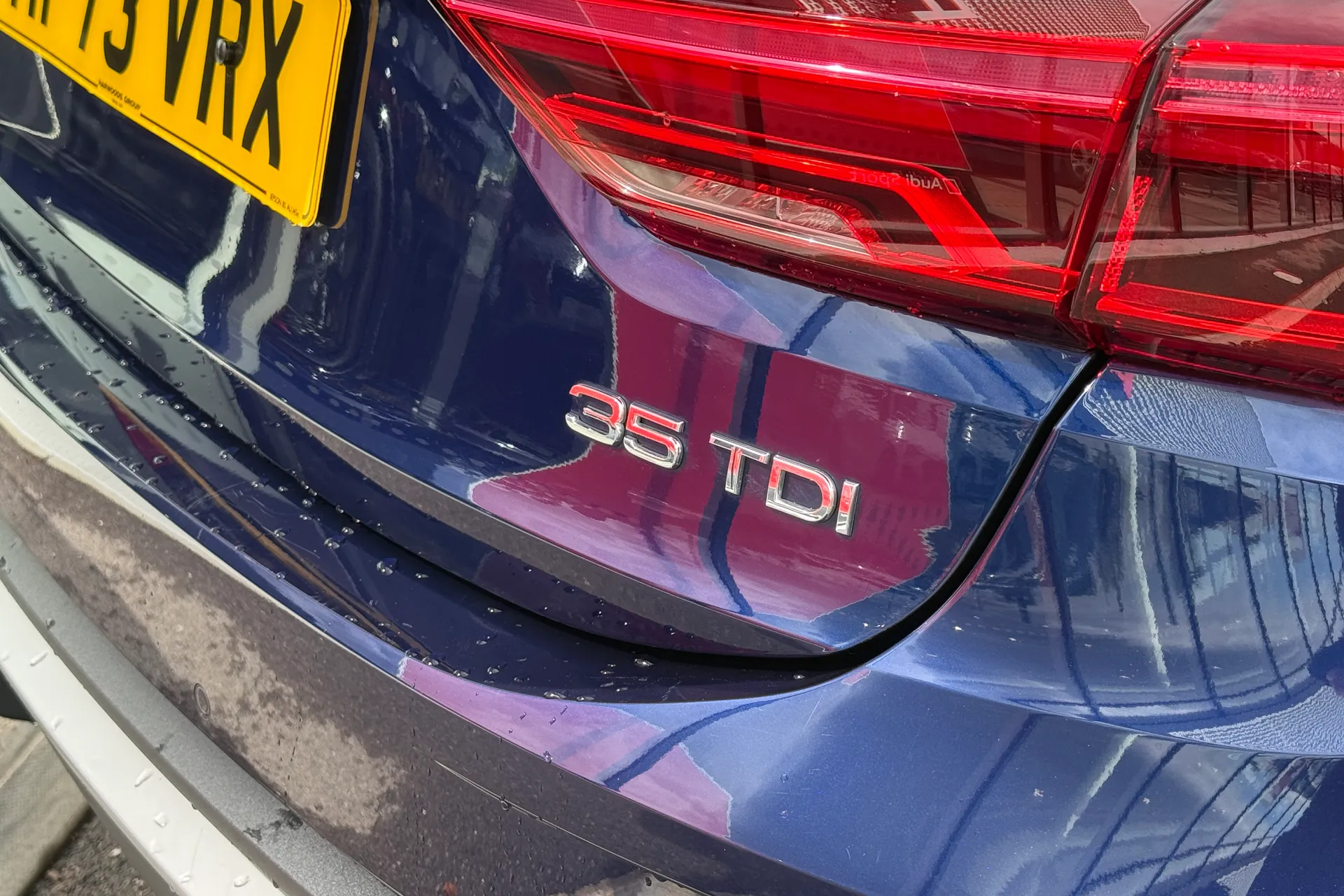 Audi Q3 thumbnail image number 17