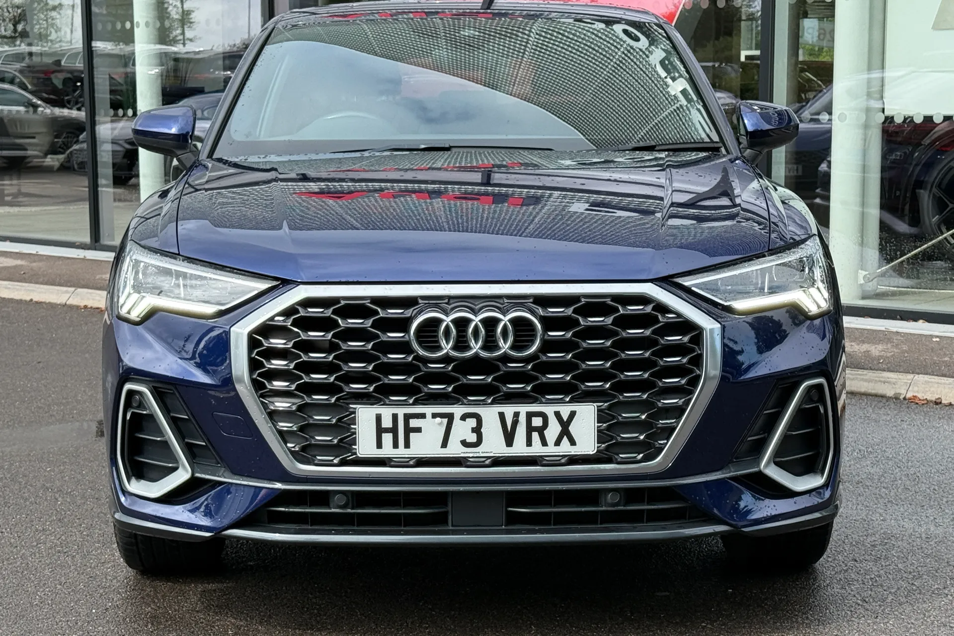 Audi Q3 thumbnail image number 31