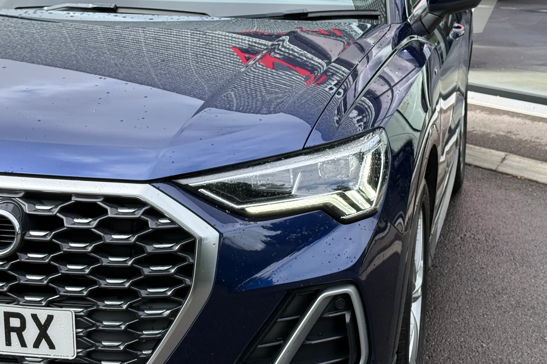 Audi Q3 thumbnail image number 33