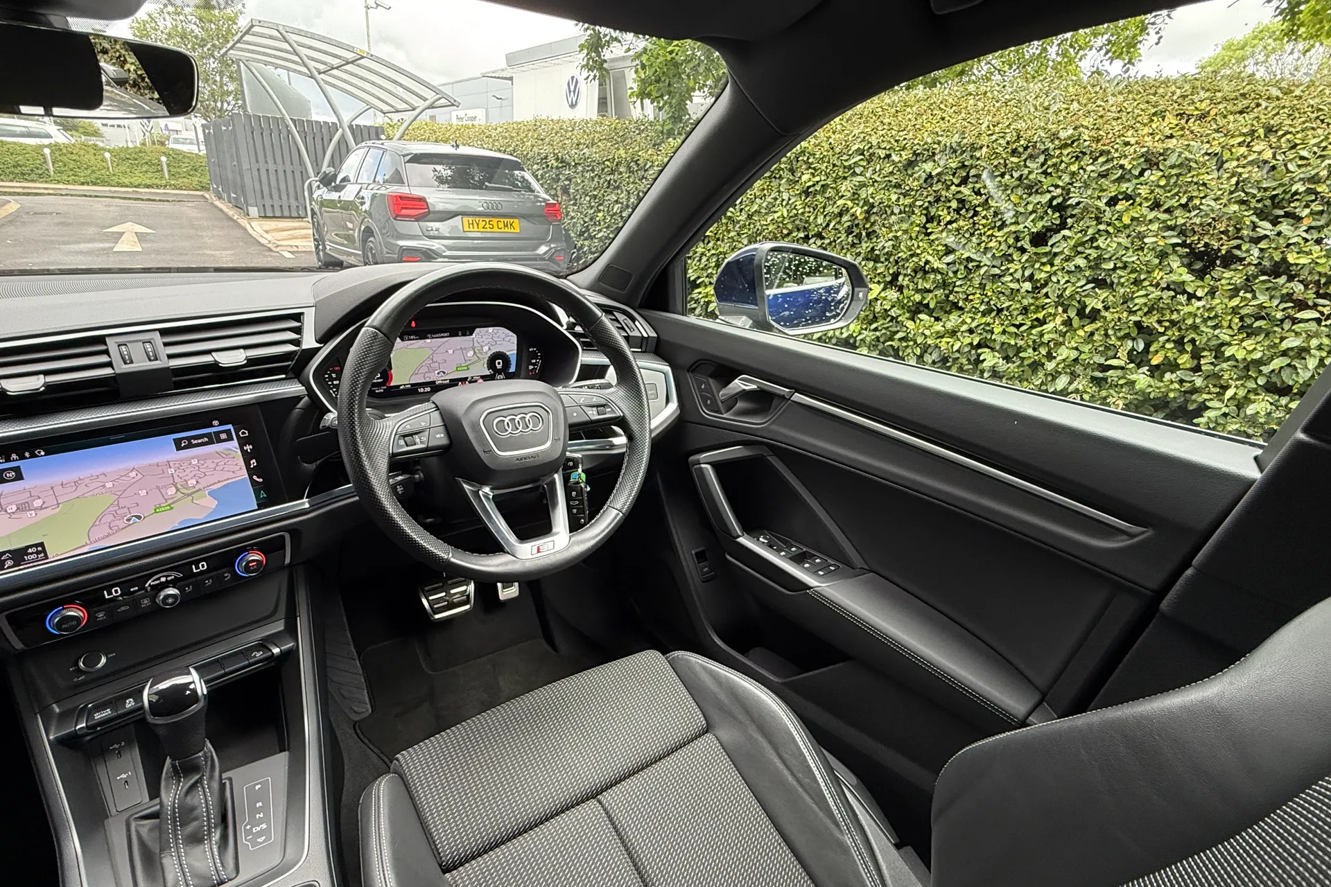 Audi Q3 thumbnail image number 51
