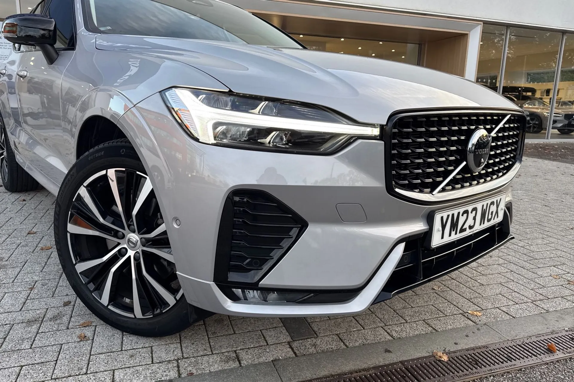 Volvo XC60 thumbnail image number 7