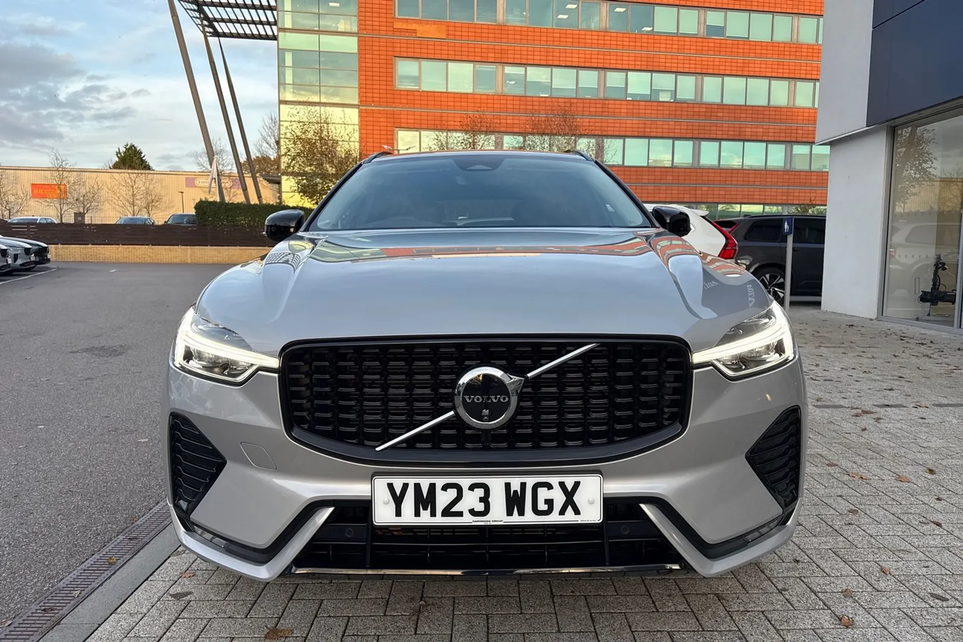 Volvo XC60 thumbnail image number 13