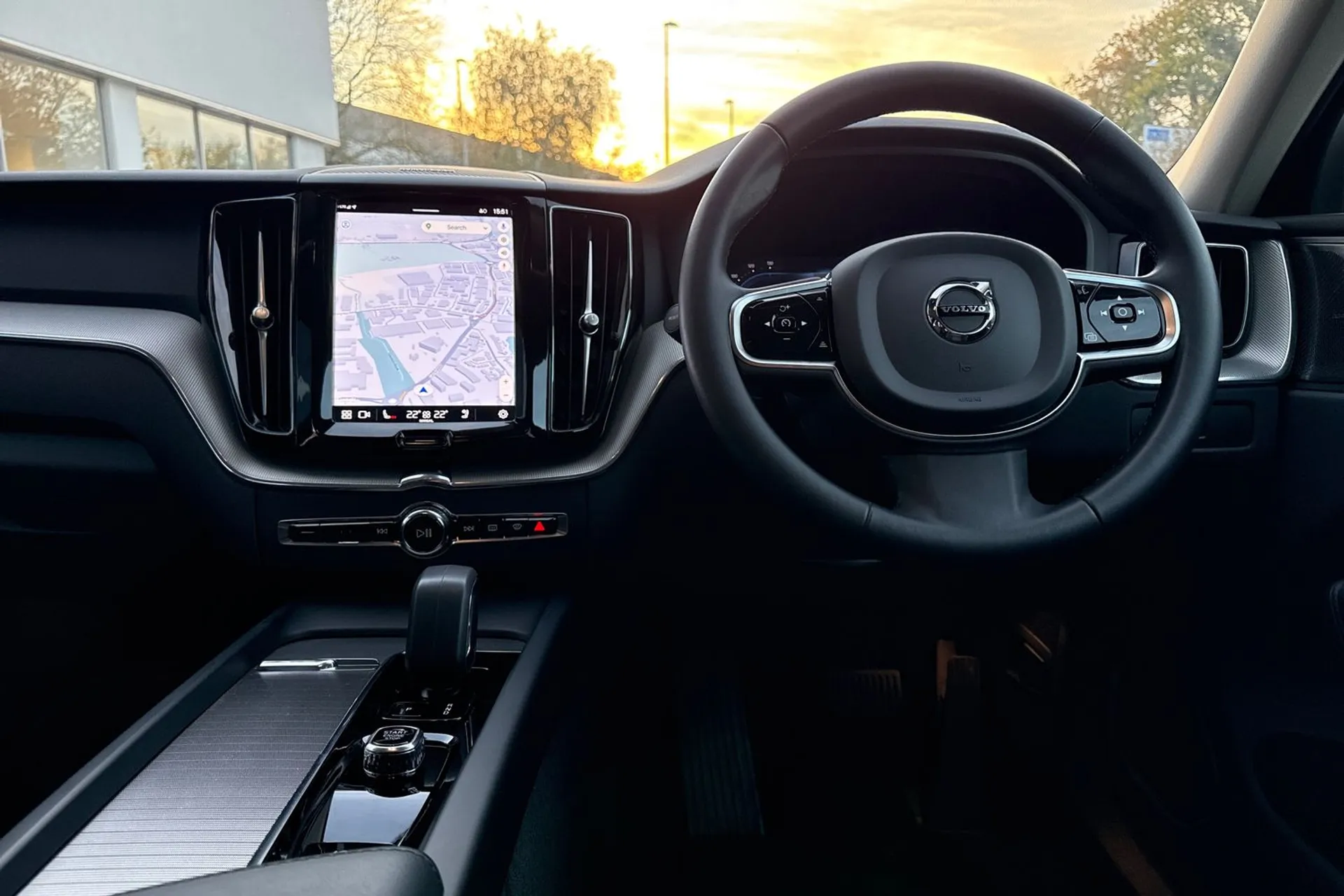 Volvo XC60 thumbnail image number 35