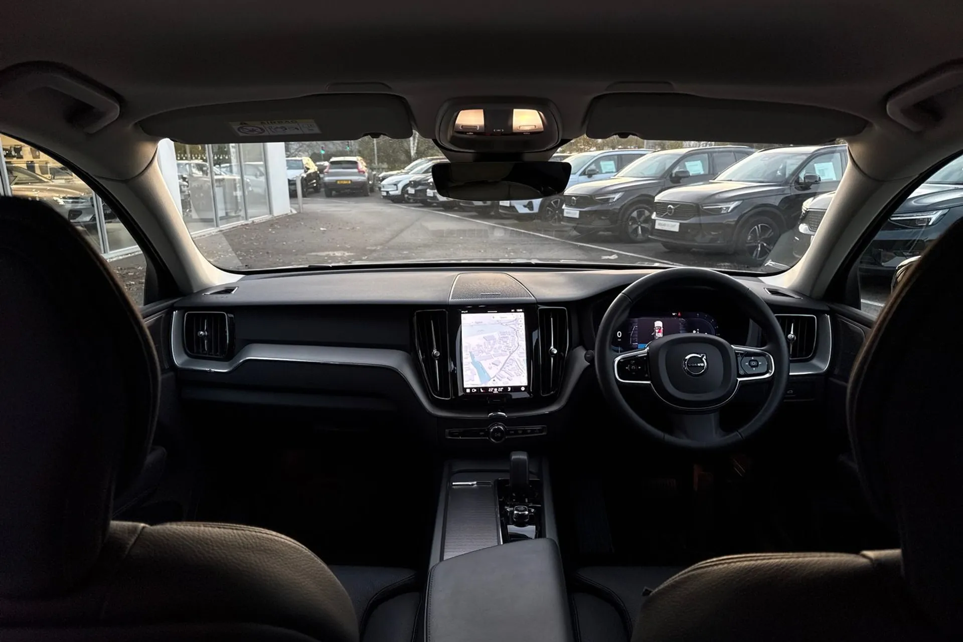 Volvo XC60 thumbnail image number 3