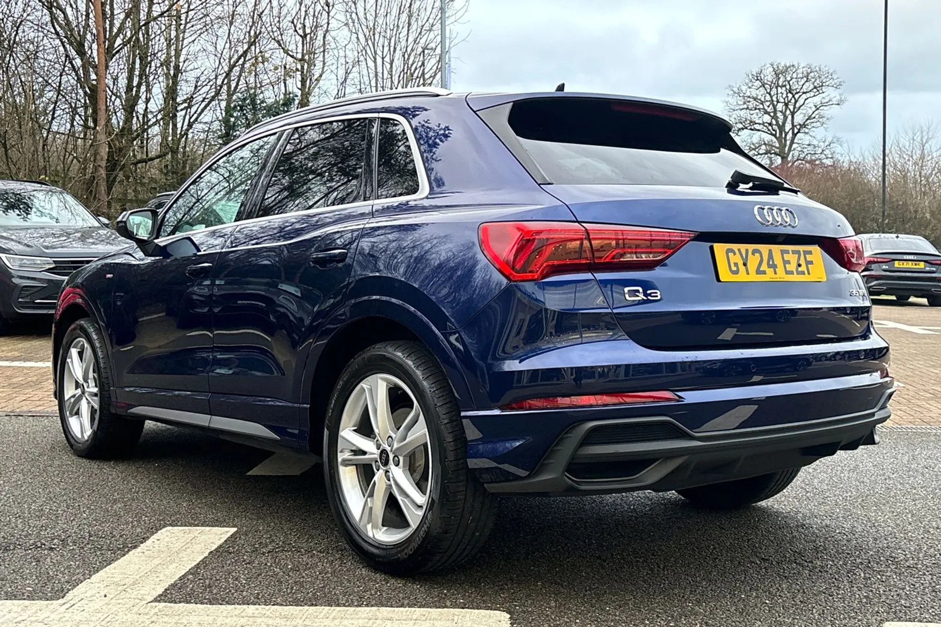 Audi Q3 thumbnail image number 8