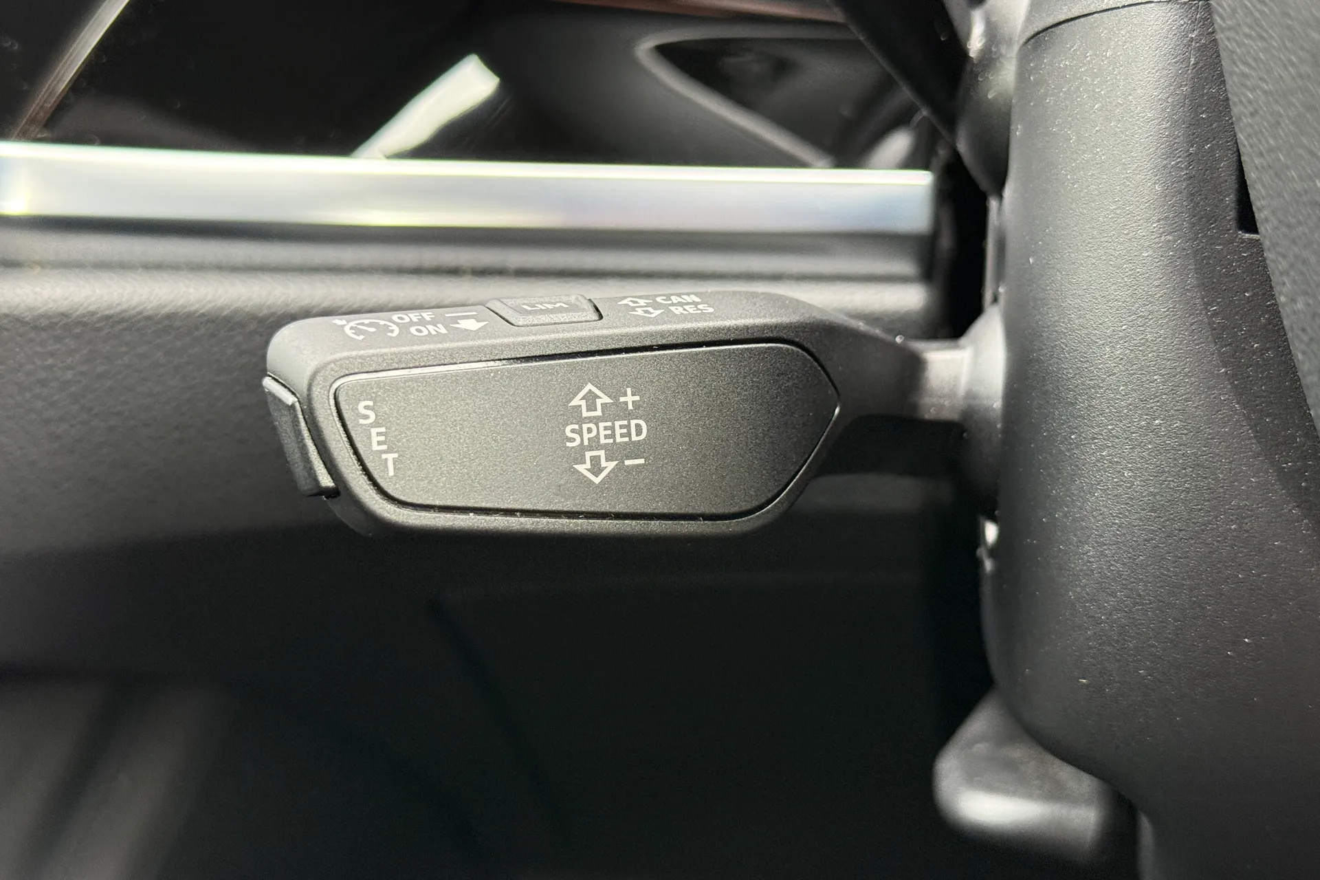 Audi Q3 thumbnail image number 7