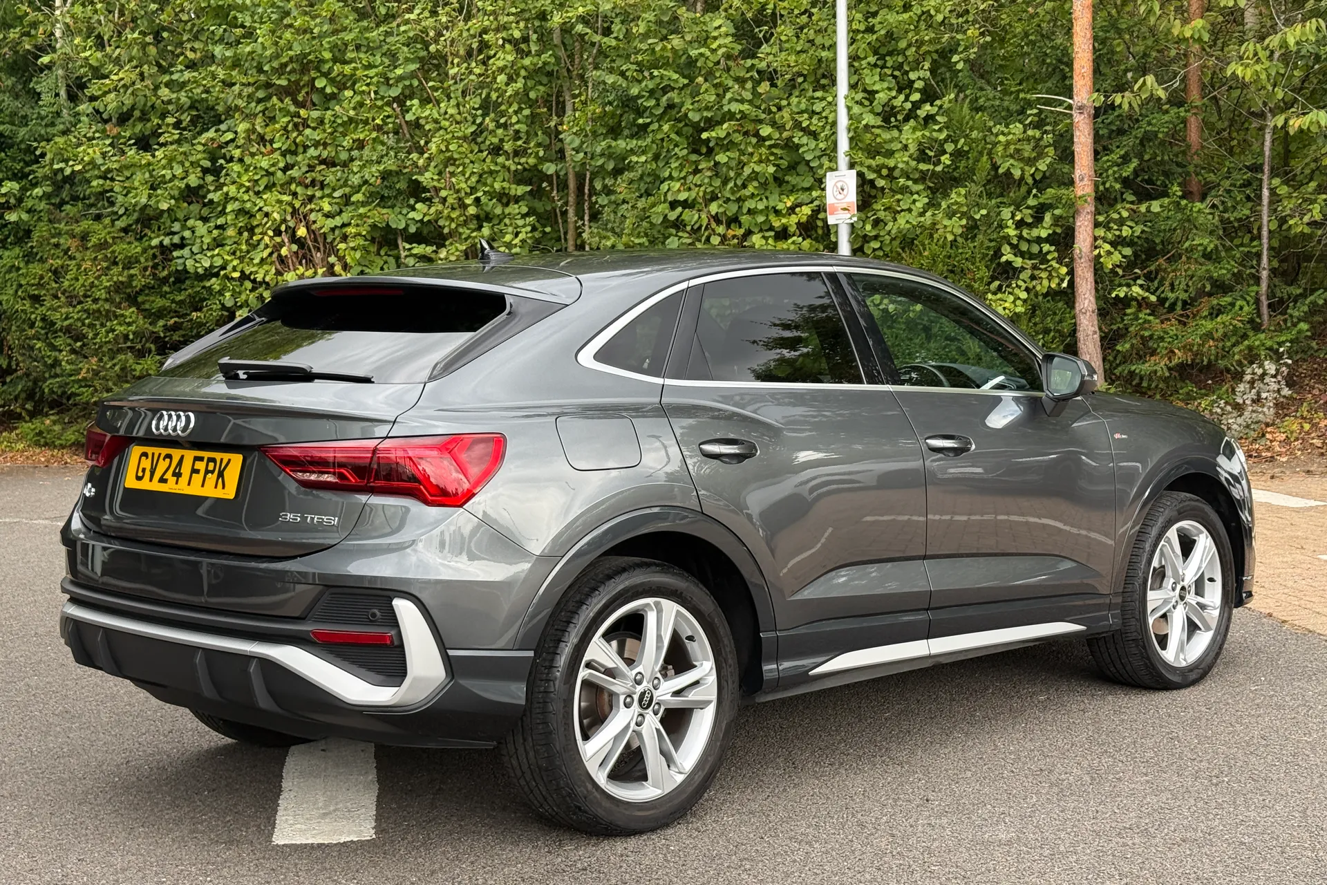 Audi Q3 thumbnail image number 39