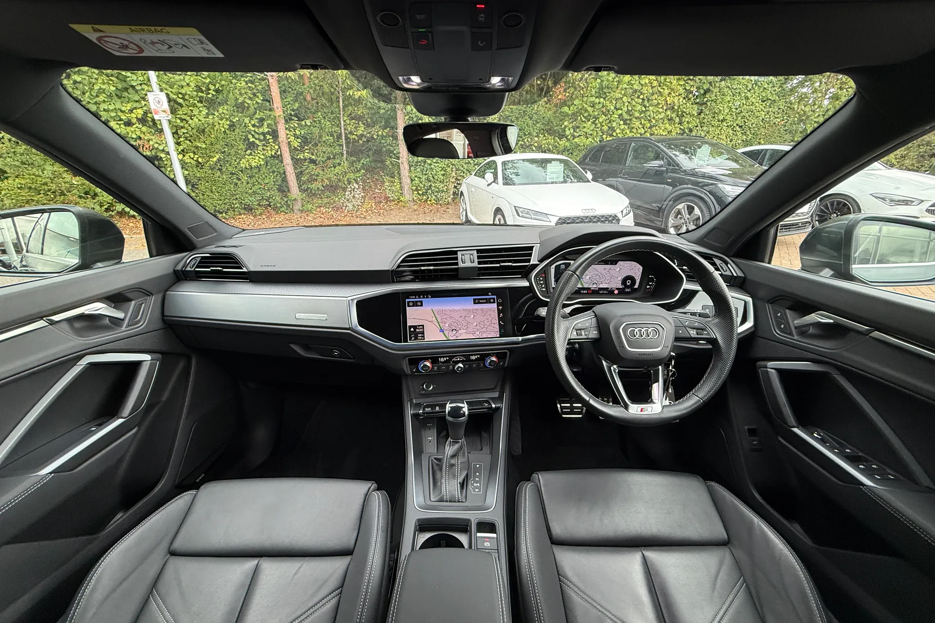 Audi Q3 thumbnail image number 34