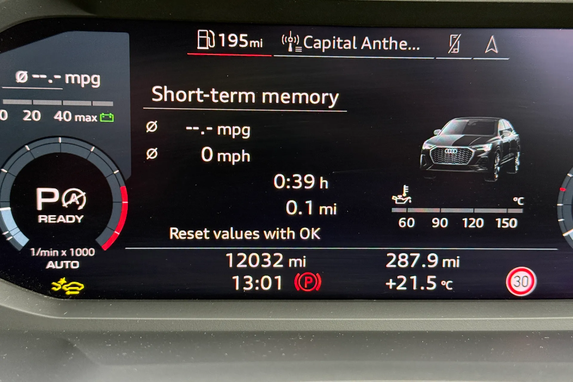 Audi Q3 thumbnail image number 17