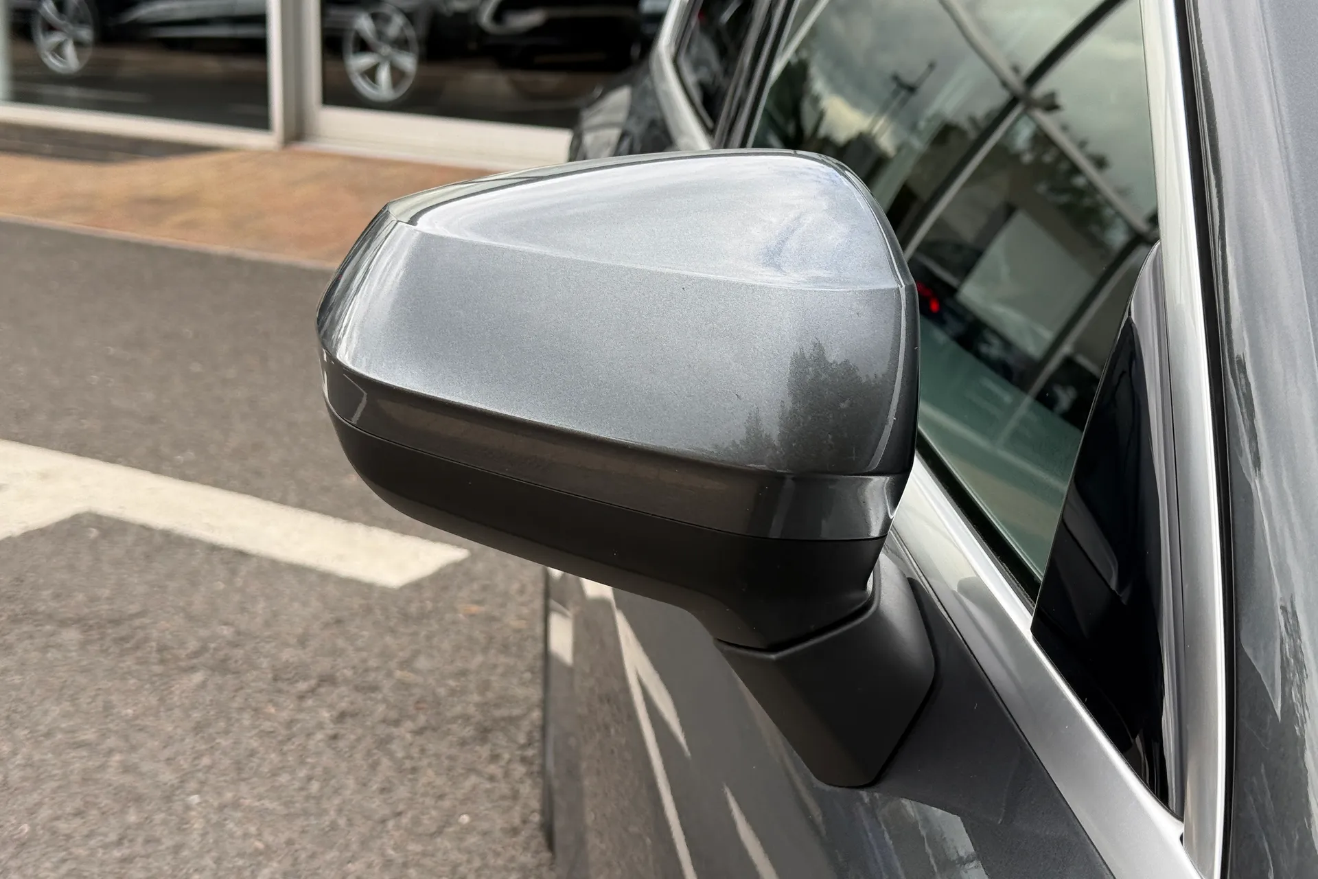 Audi Q3 thumbnail image number 4