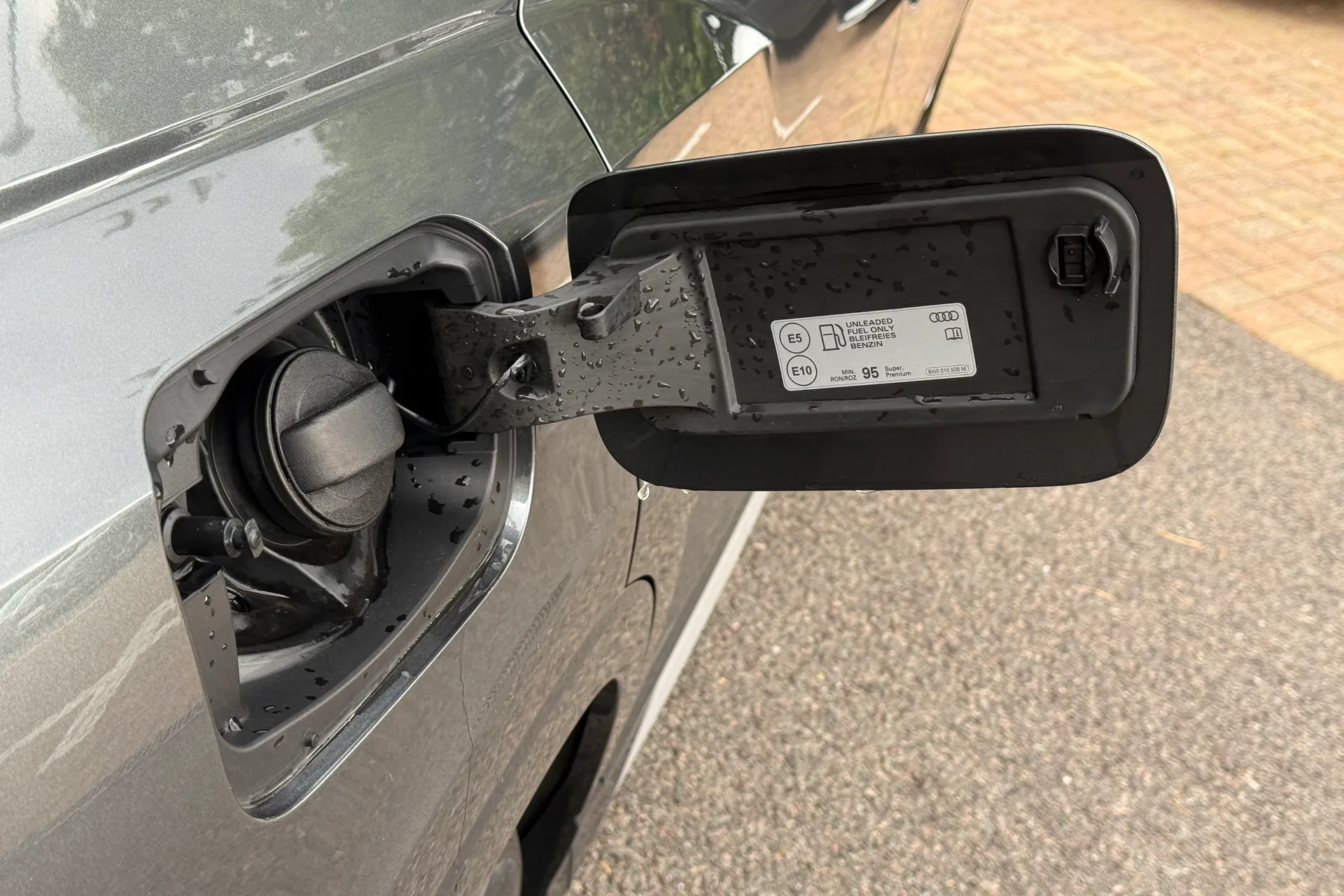 Audi Q3 thumbnail image number 30