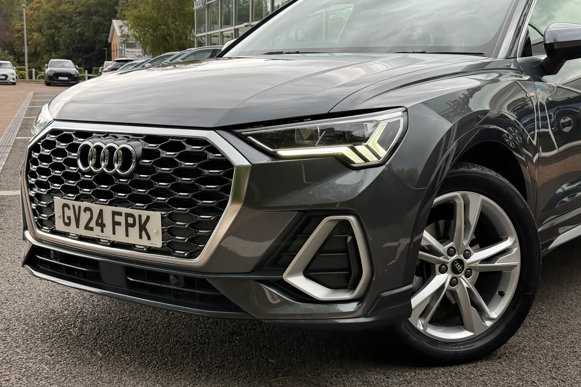 Audi Q3 thumbnail image number 53