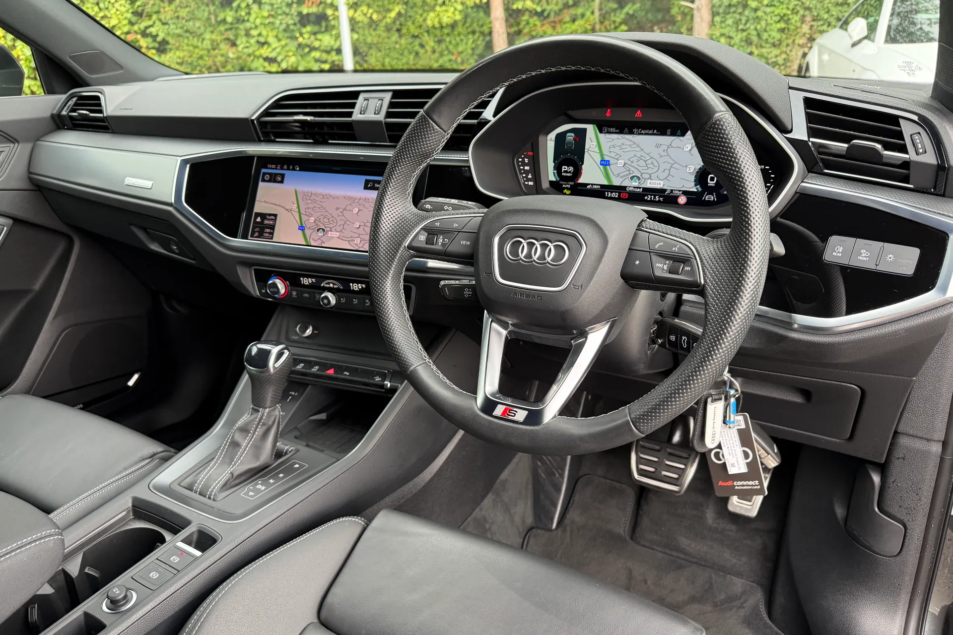 Audi Q3 thumbnail image number 24
