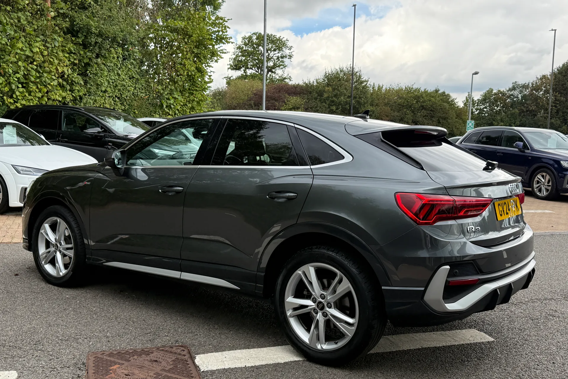 Audi Q3 thumbnail image number 44