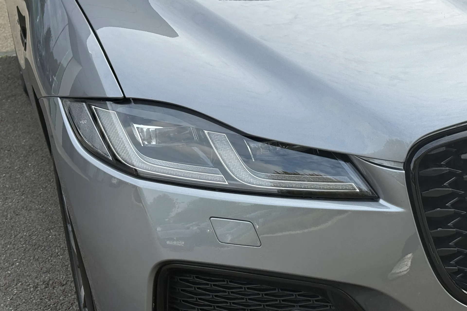 Jaguar F-PACE thumbnail image number 54