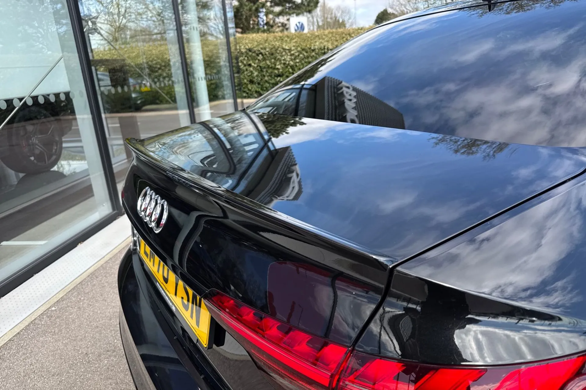 Audi A4 thumbnail image number 27