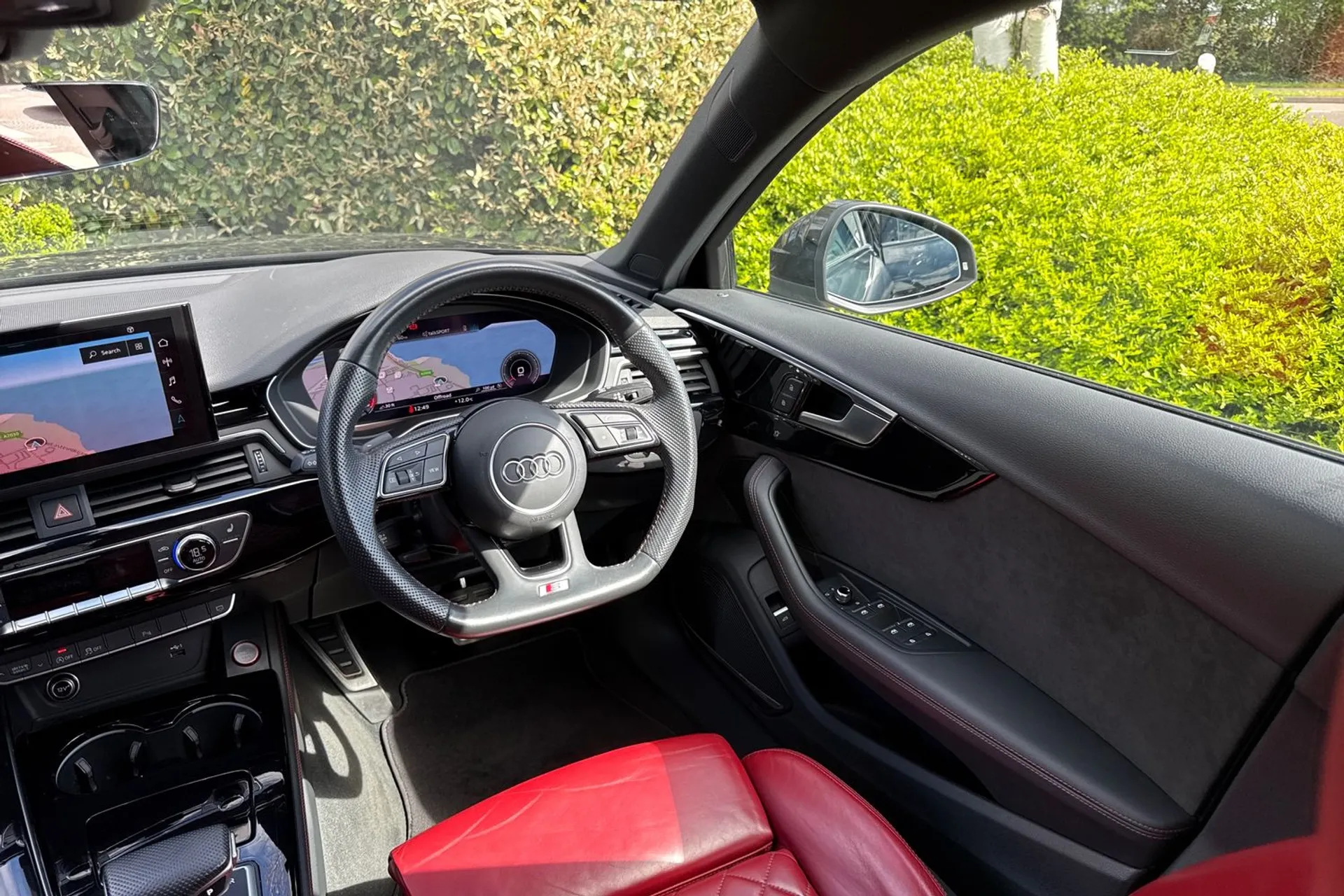 Audi A4 thumbnail image number 47