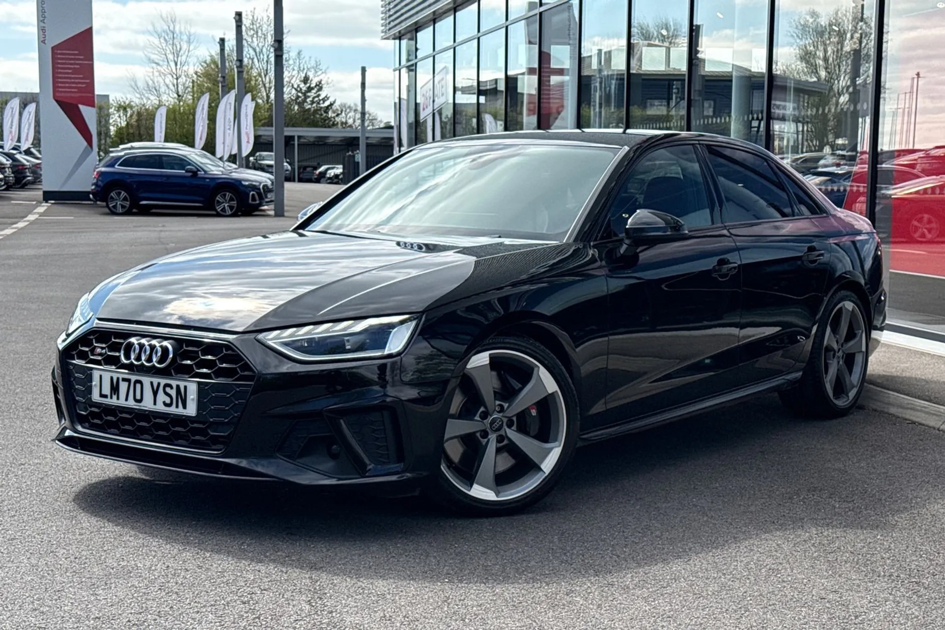 Audi A4 thumbnail image number 5