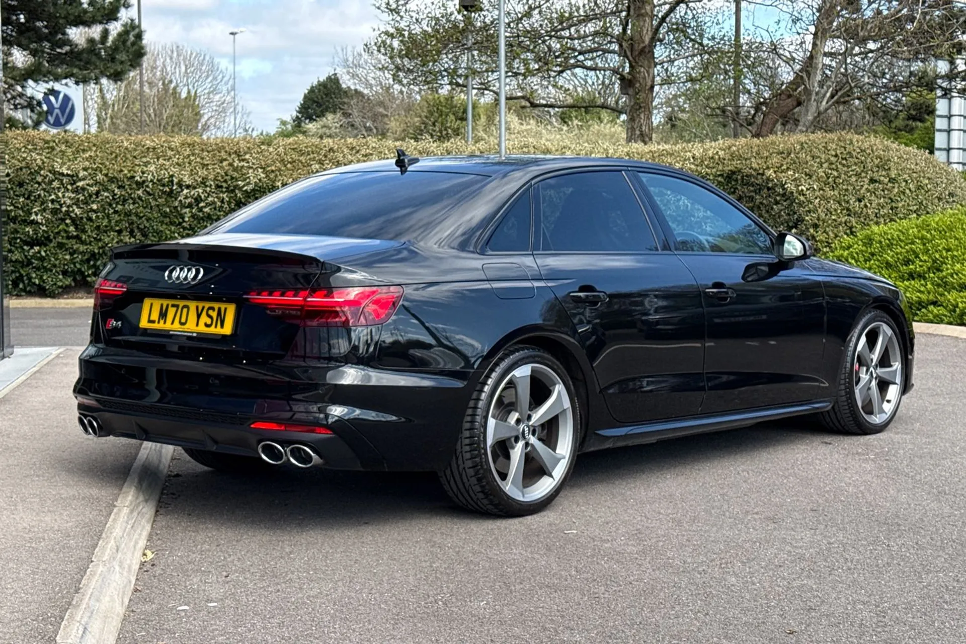 Audi A4 thumbnail image number 8
