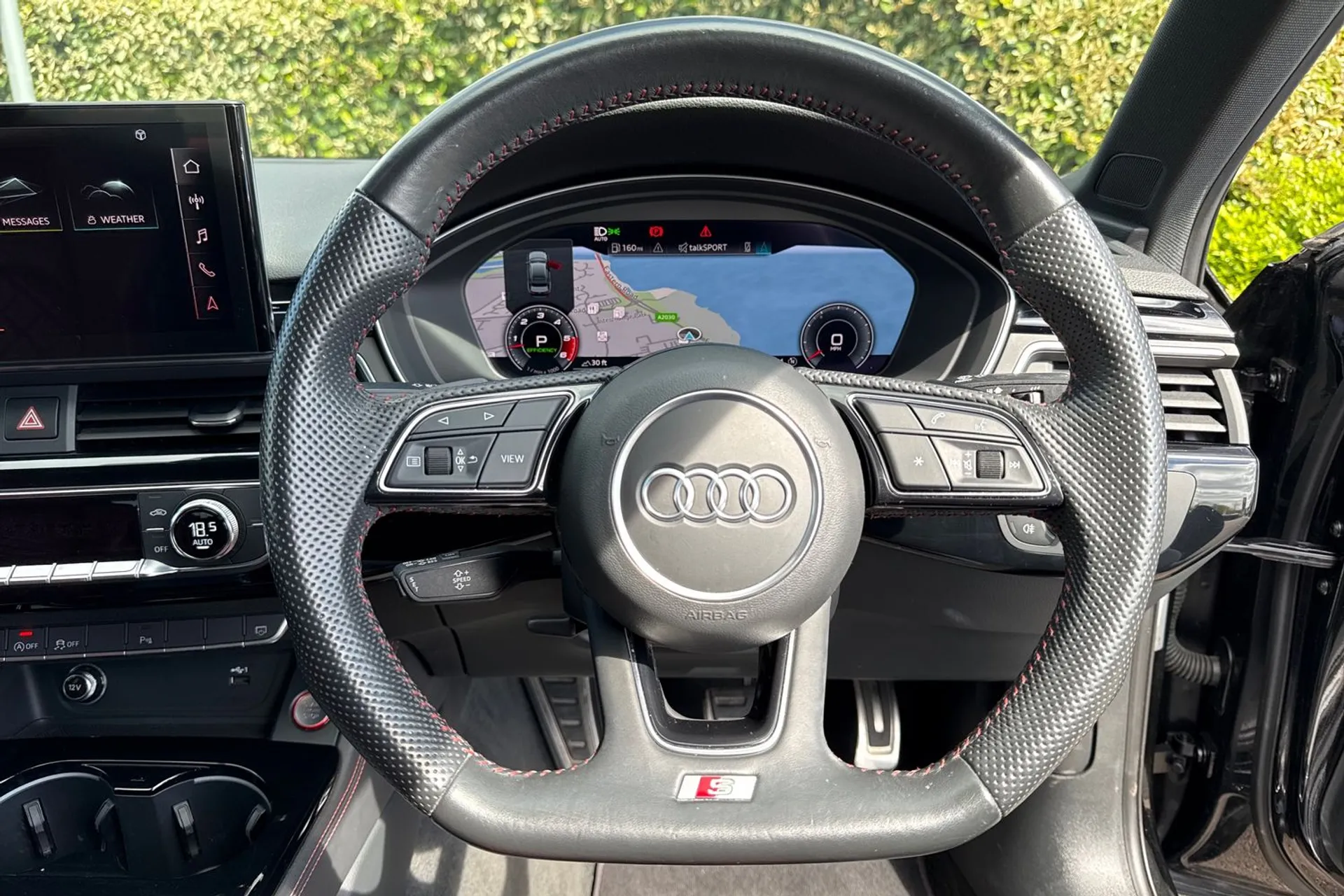 Audi A4 thumbnail image number 10
