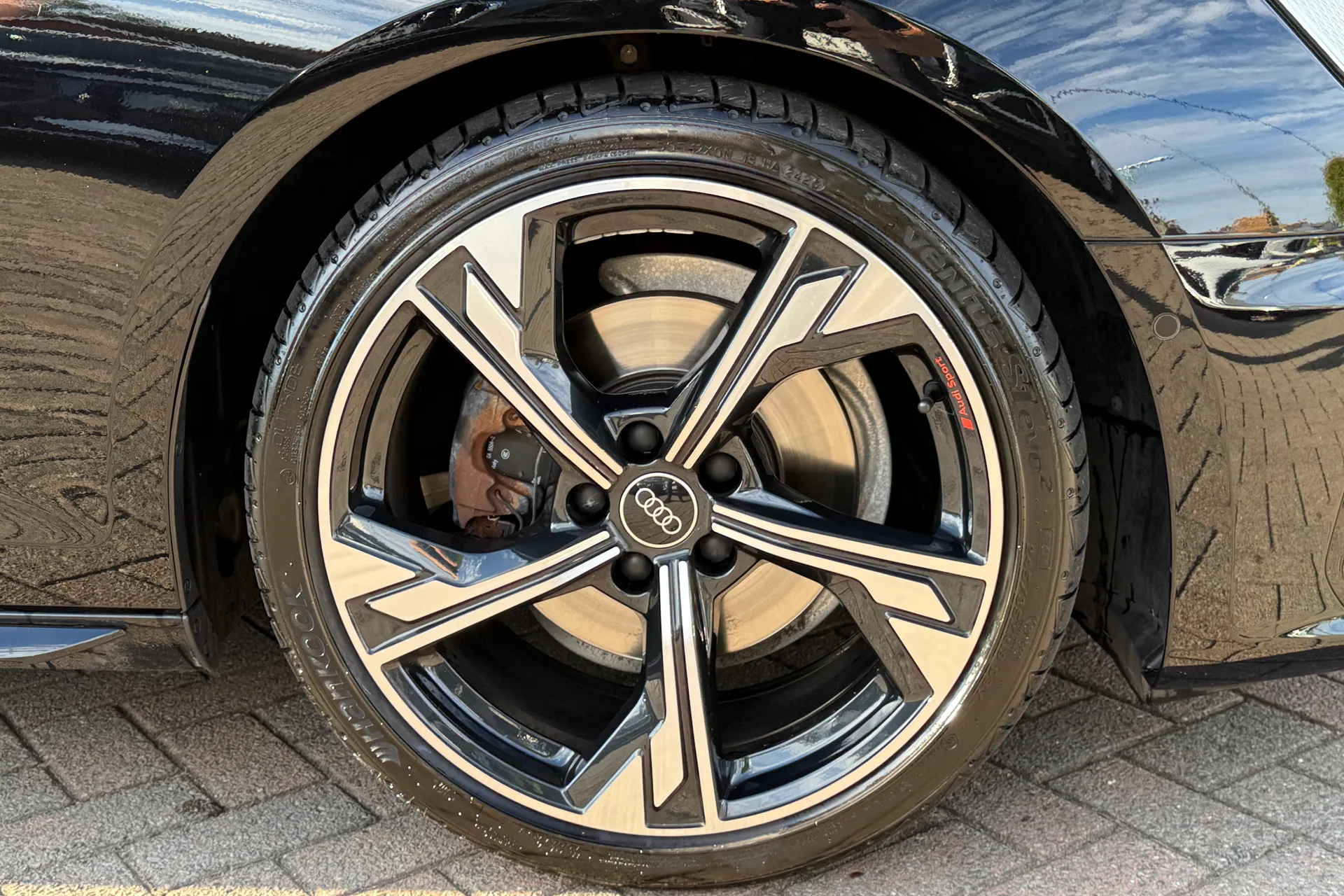 Audi A4 thumbnail image number 7