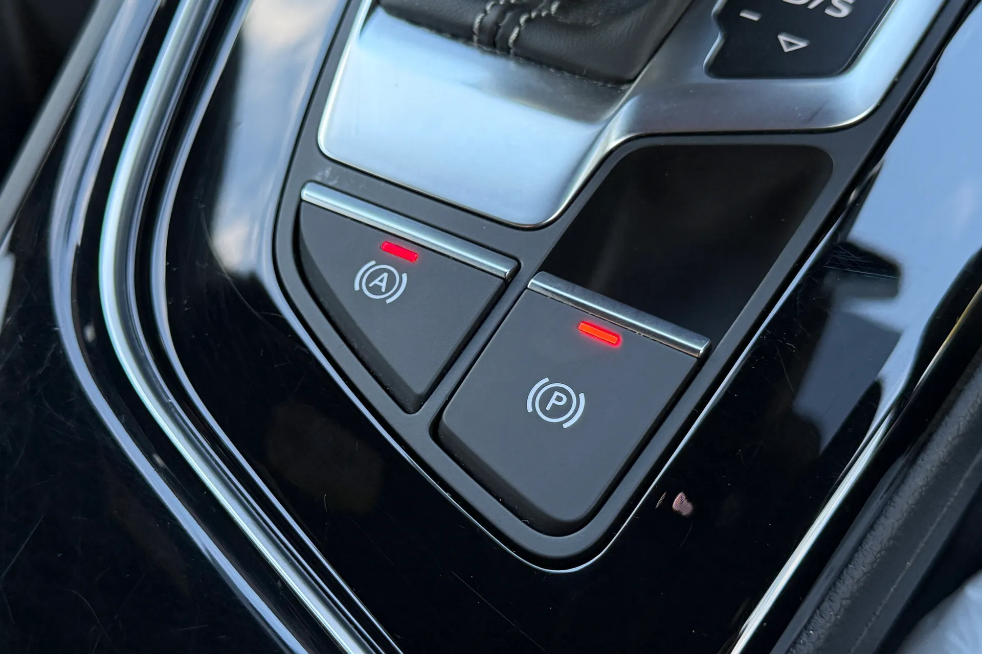 Audi A4 thumbnail image number 42