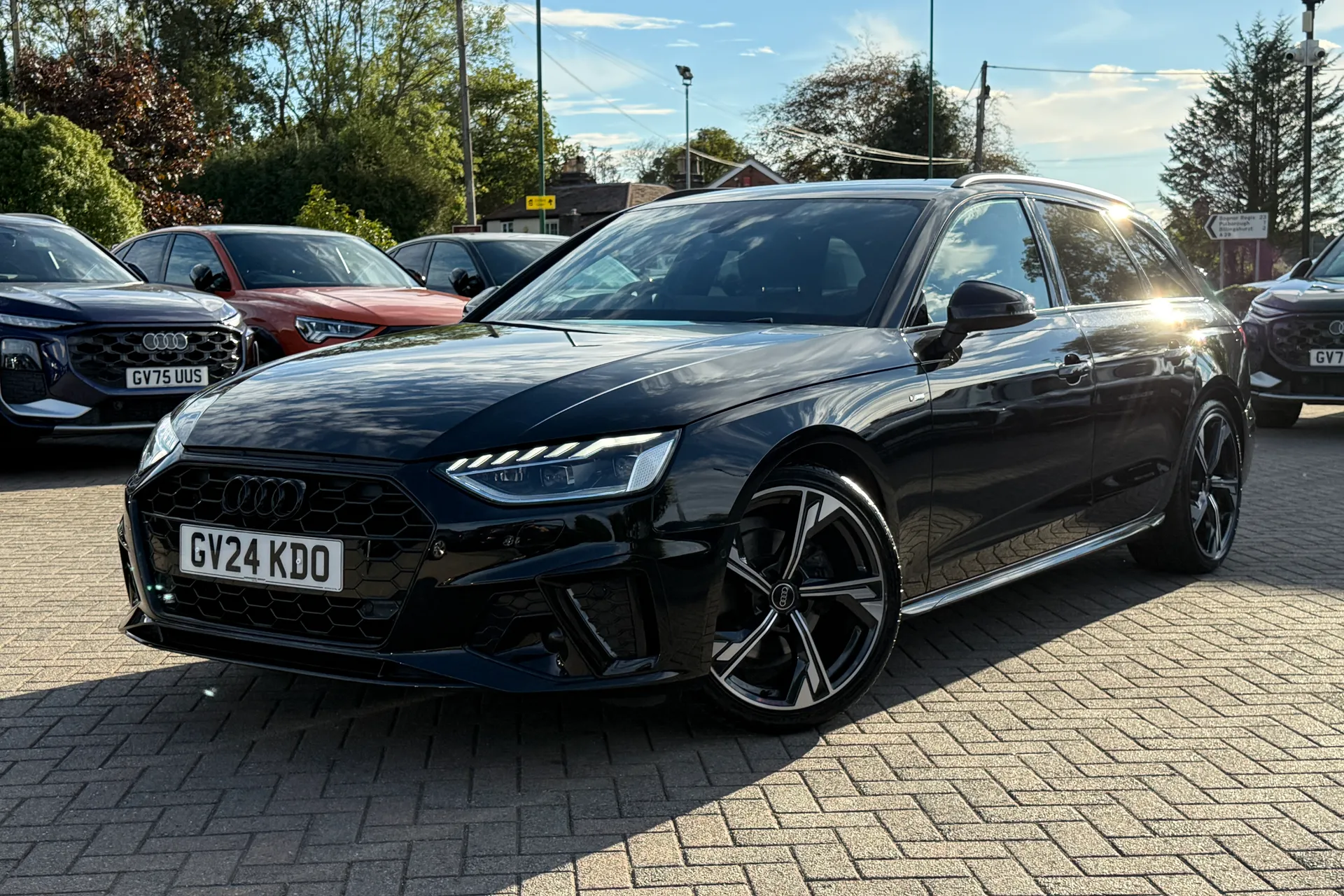 Audi A4 thumbnail image number 28