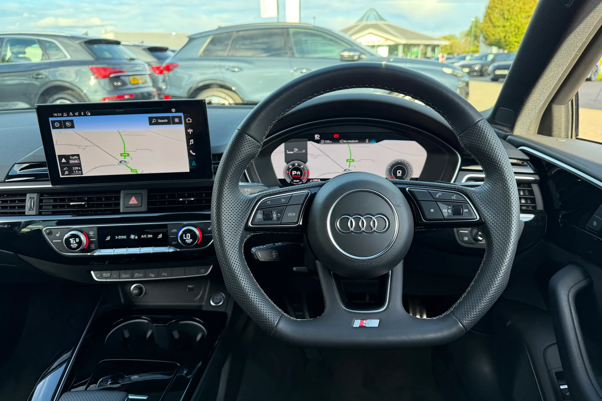 Audi A4 thumbnail image number 6