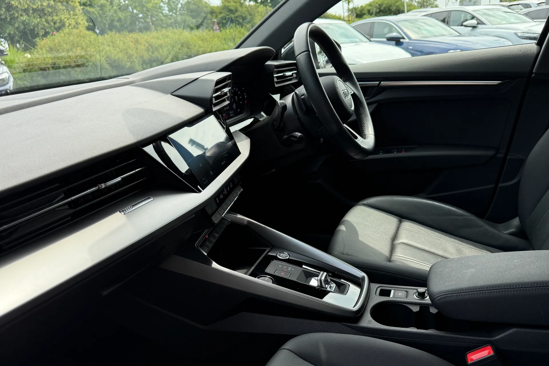 Audi A3 thumbnail image number 43